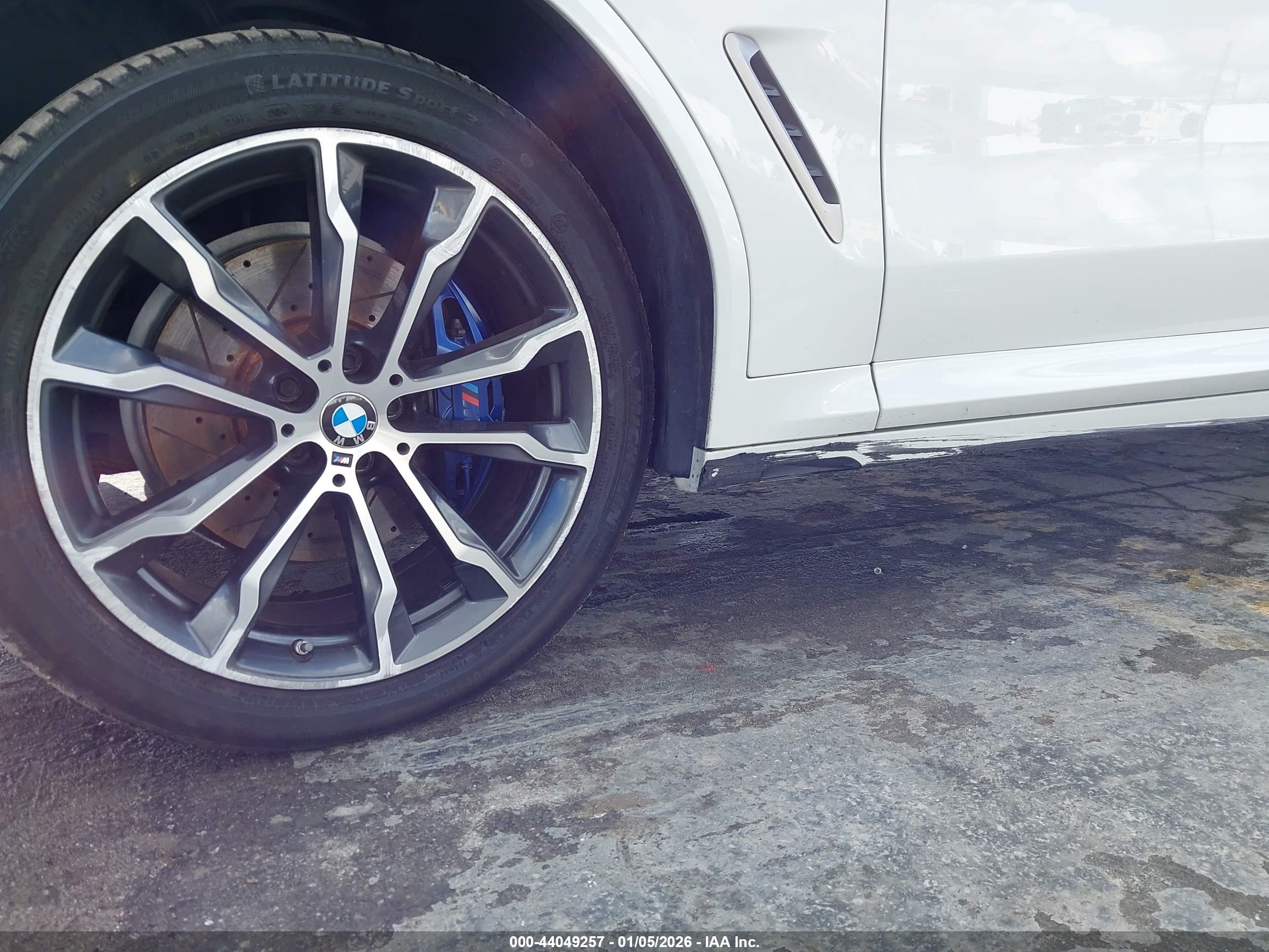 BMW X4 image 6