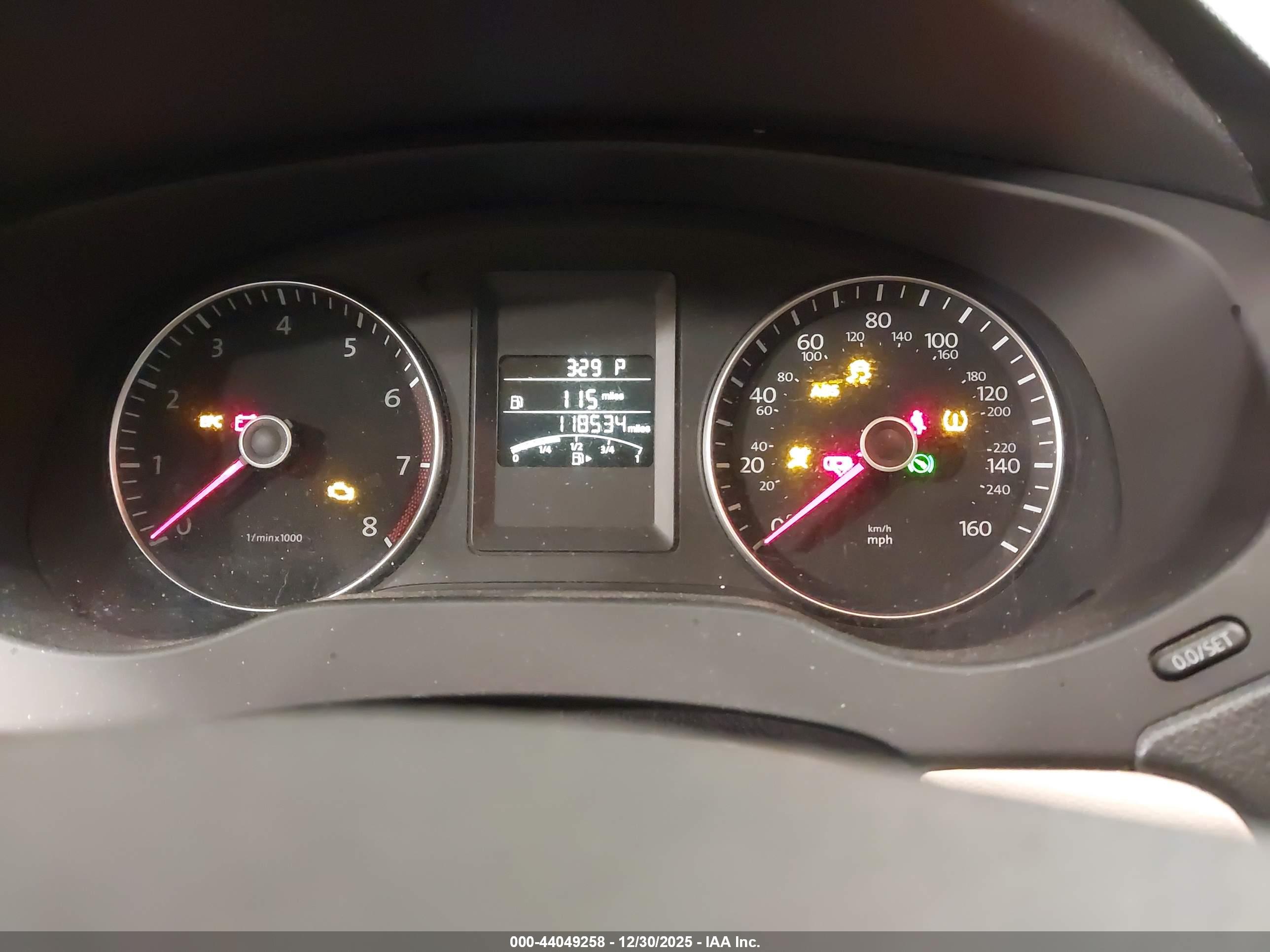 VOLKSWAGEN JETTA image 7