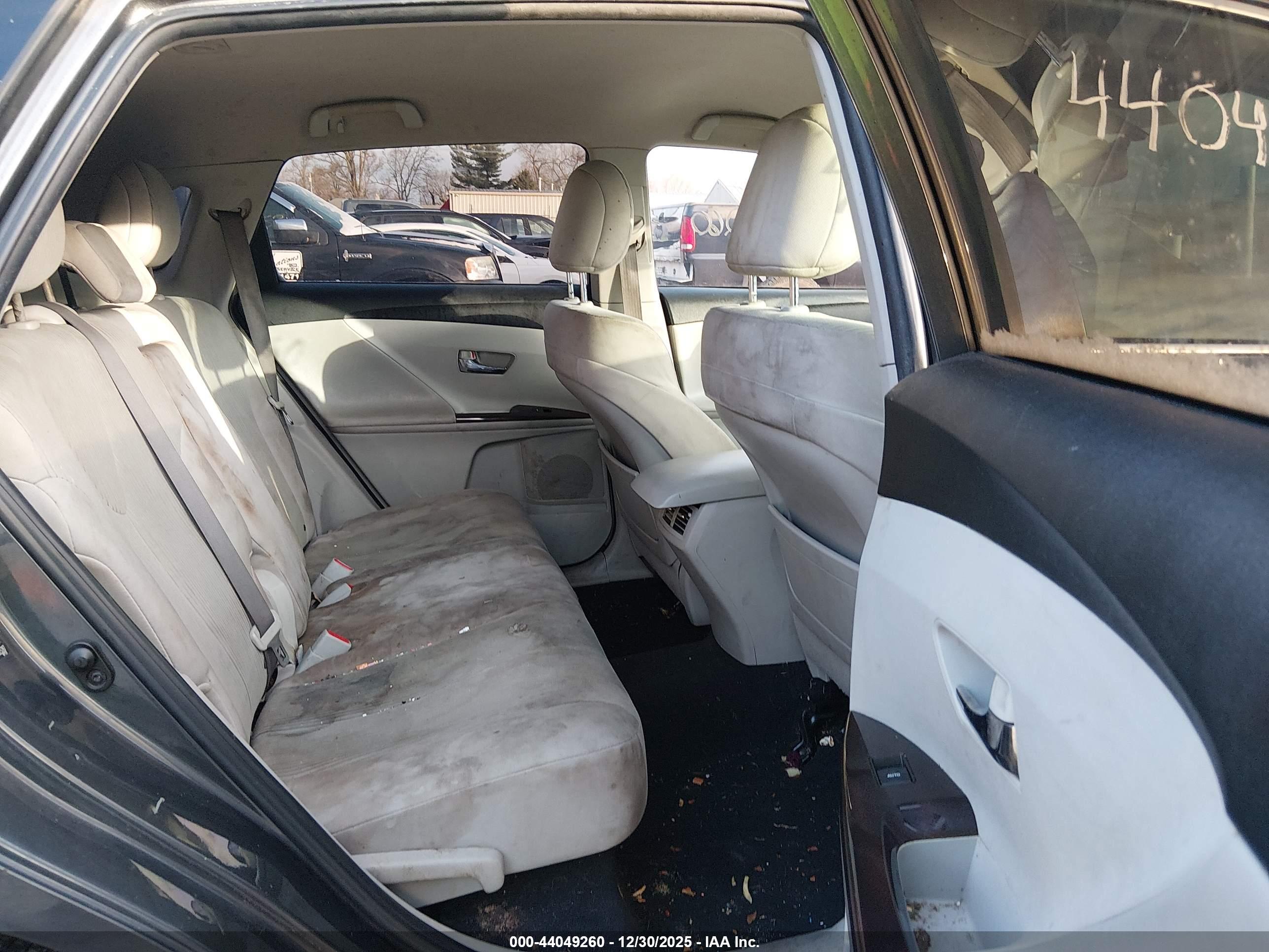 TOYOTA VENZA image 8