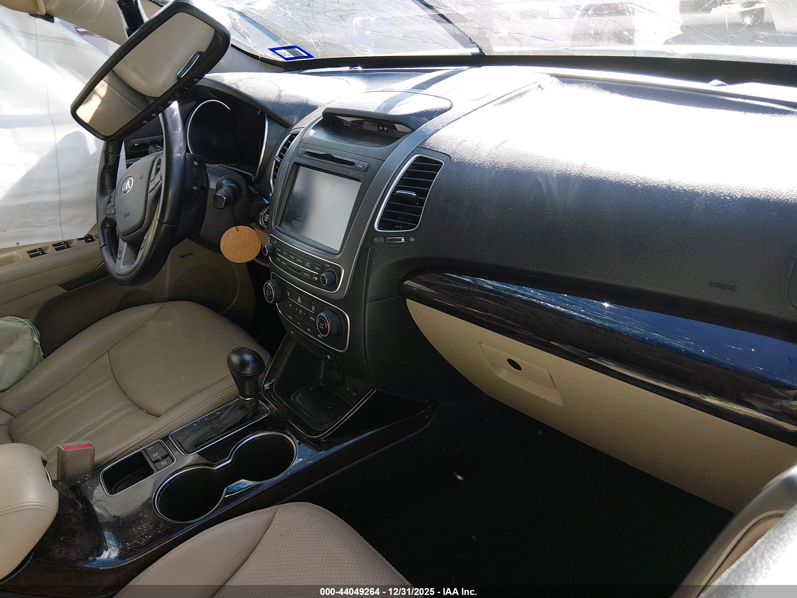 KIA SORENTO image 5
