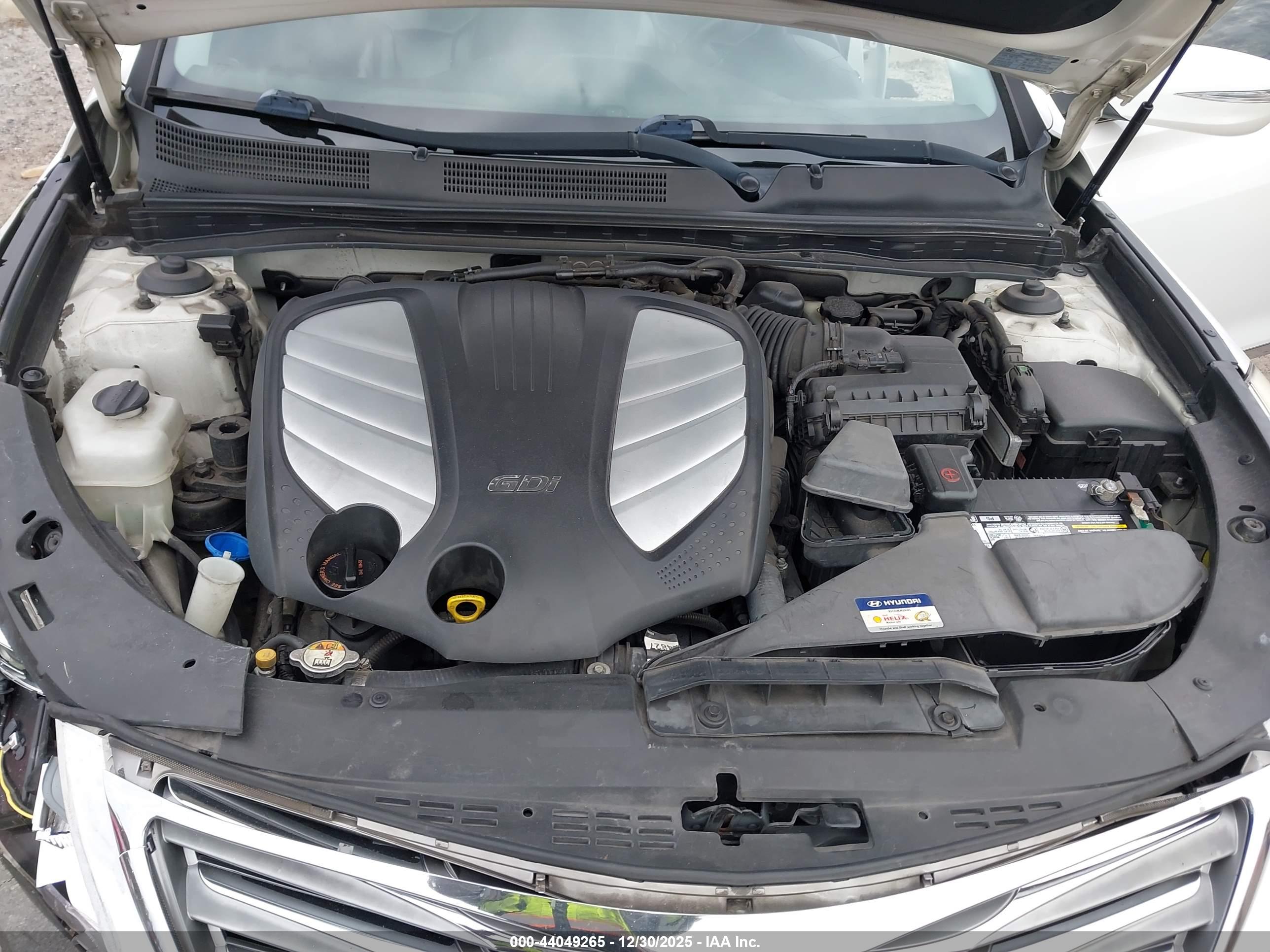 HYUNDAI AZERA image 10