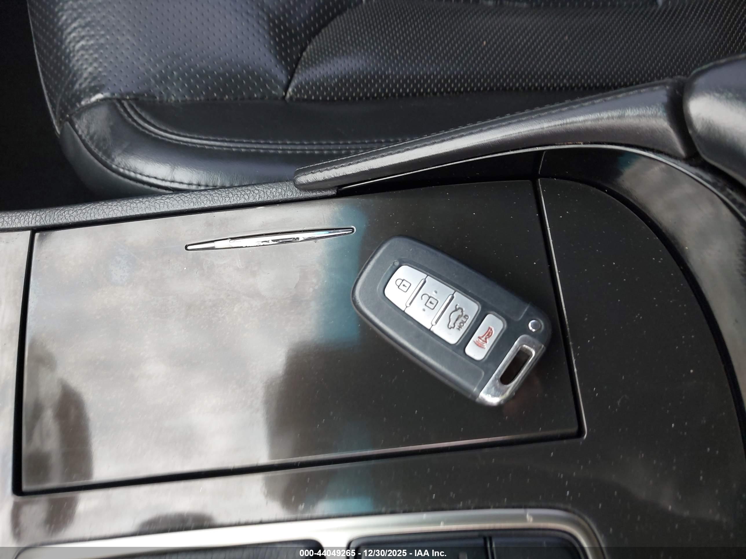 HYUNDAI AZERA image 11