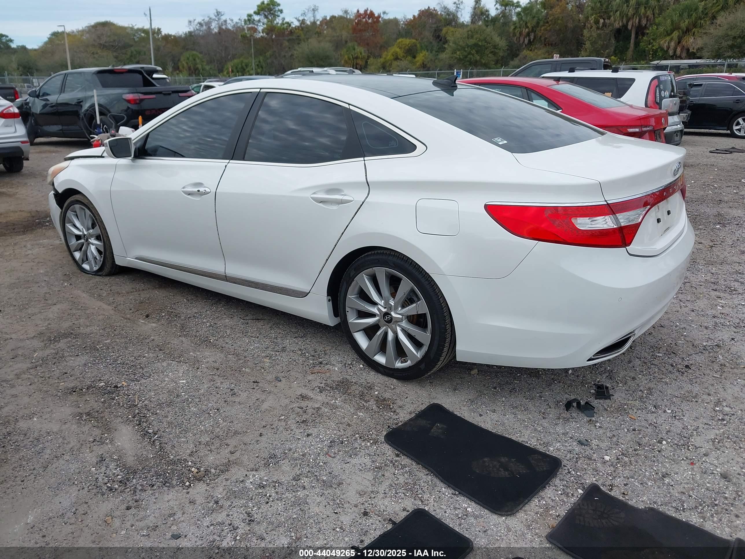 HYUNDAI AZERA image 3