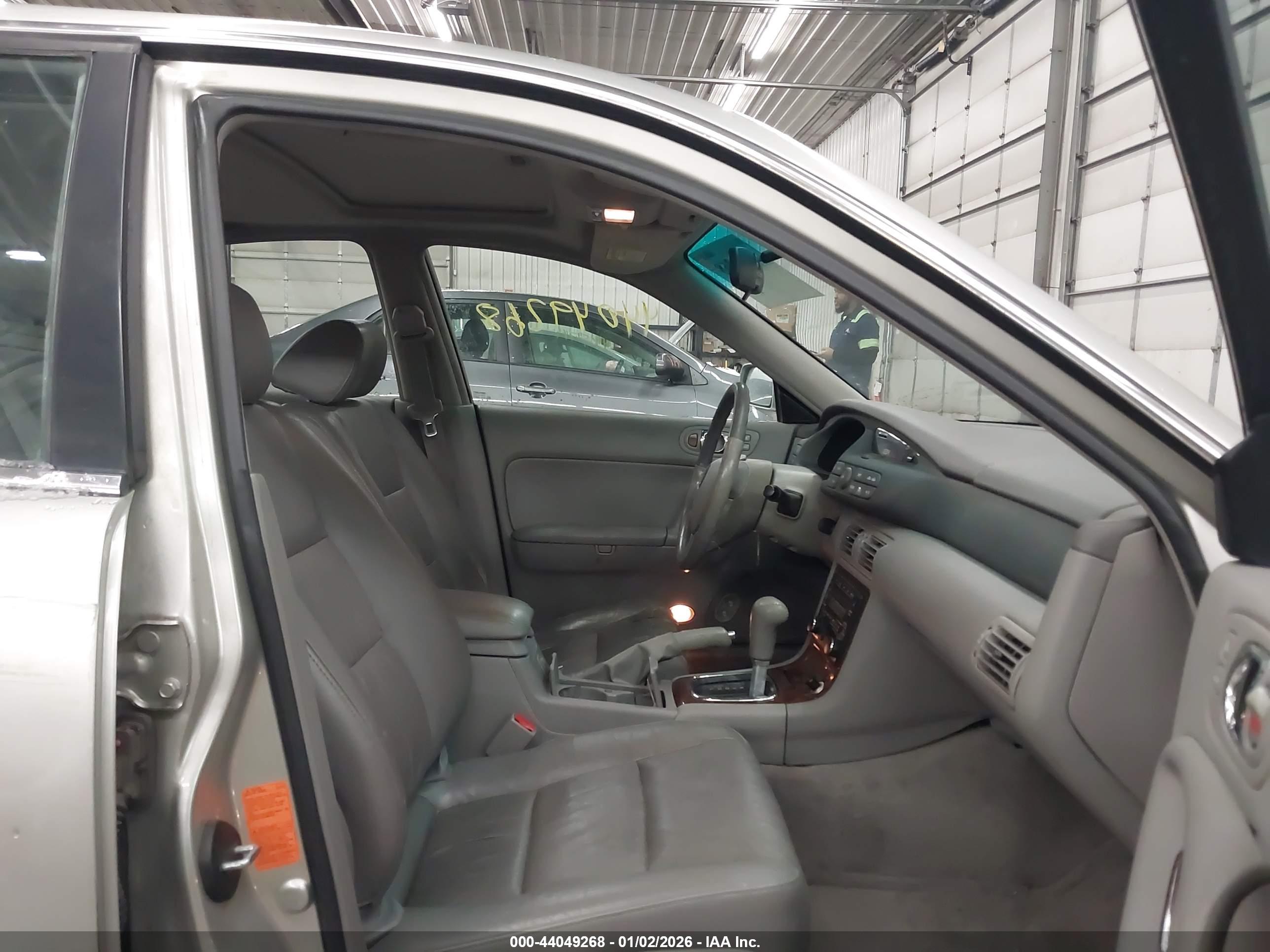 MAZDA MILLENIA image 5