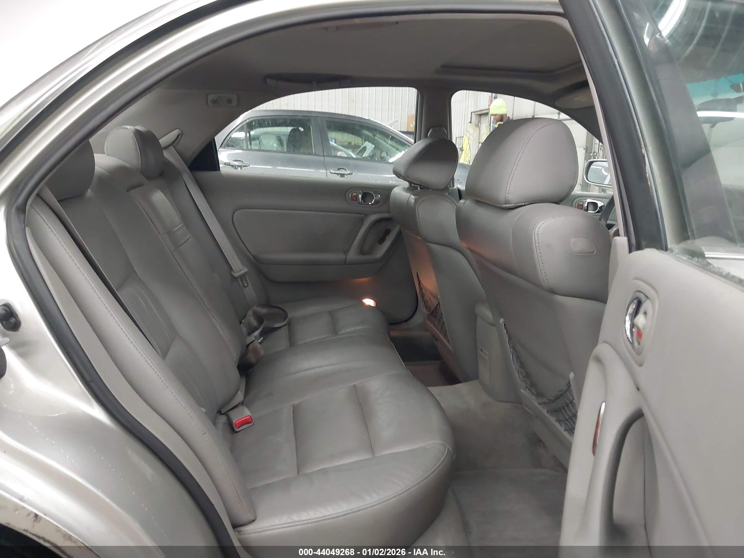 MAZDA MILLENIA image 8