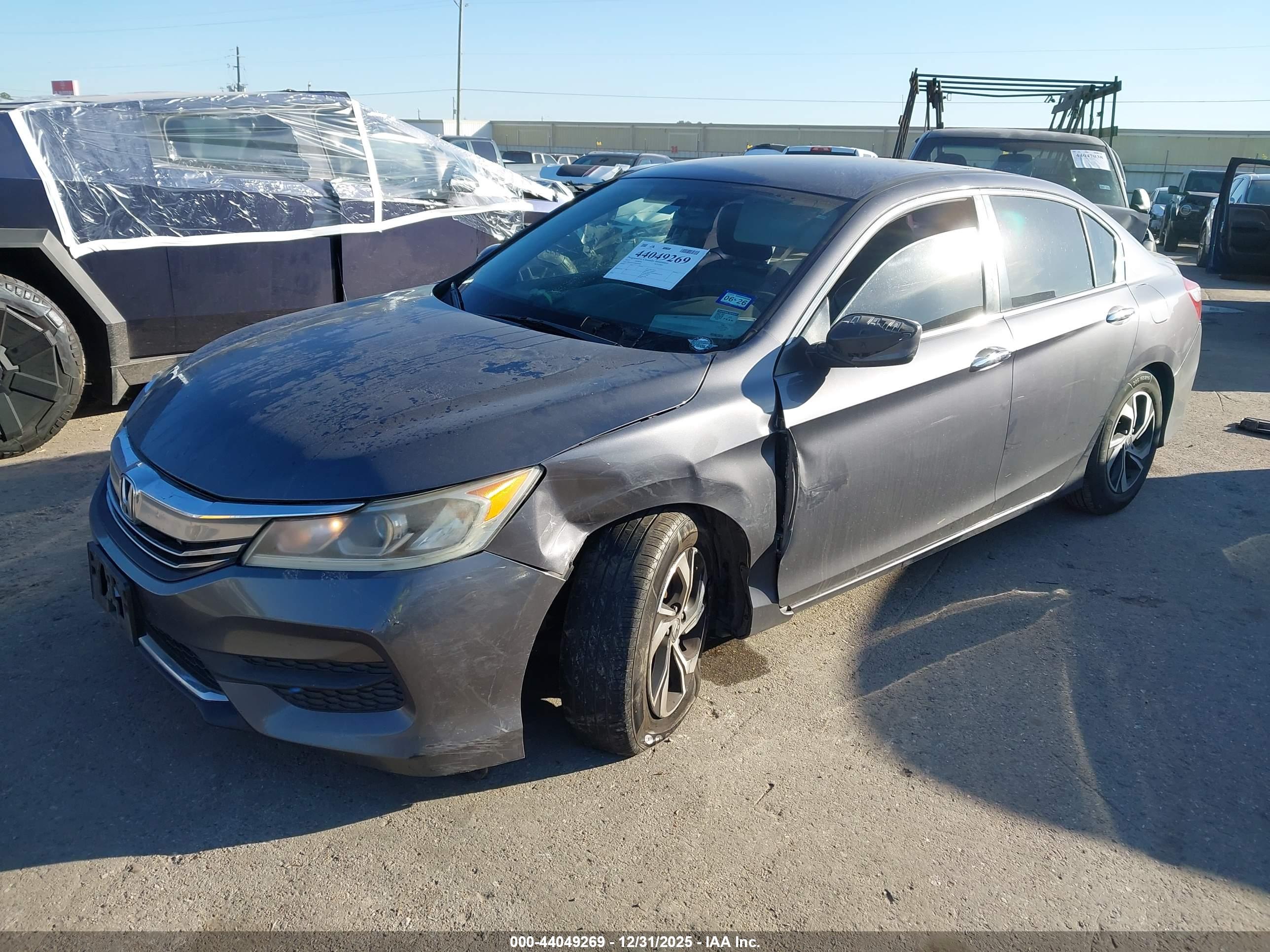 HONDA ACCORD image 2