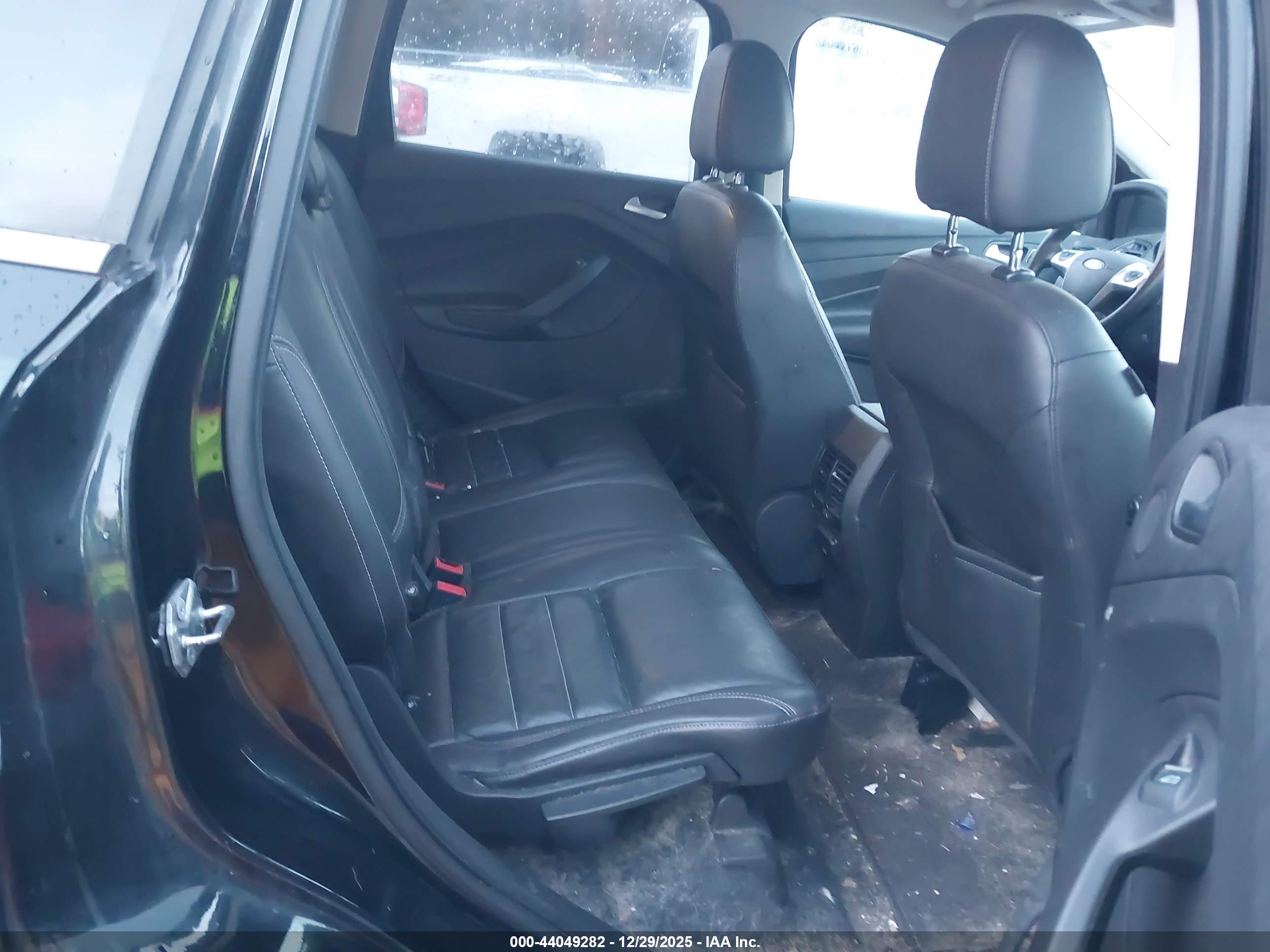 FORD ESCAPE image 8