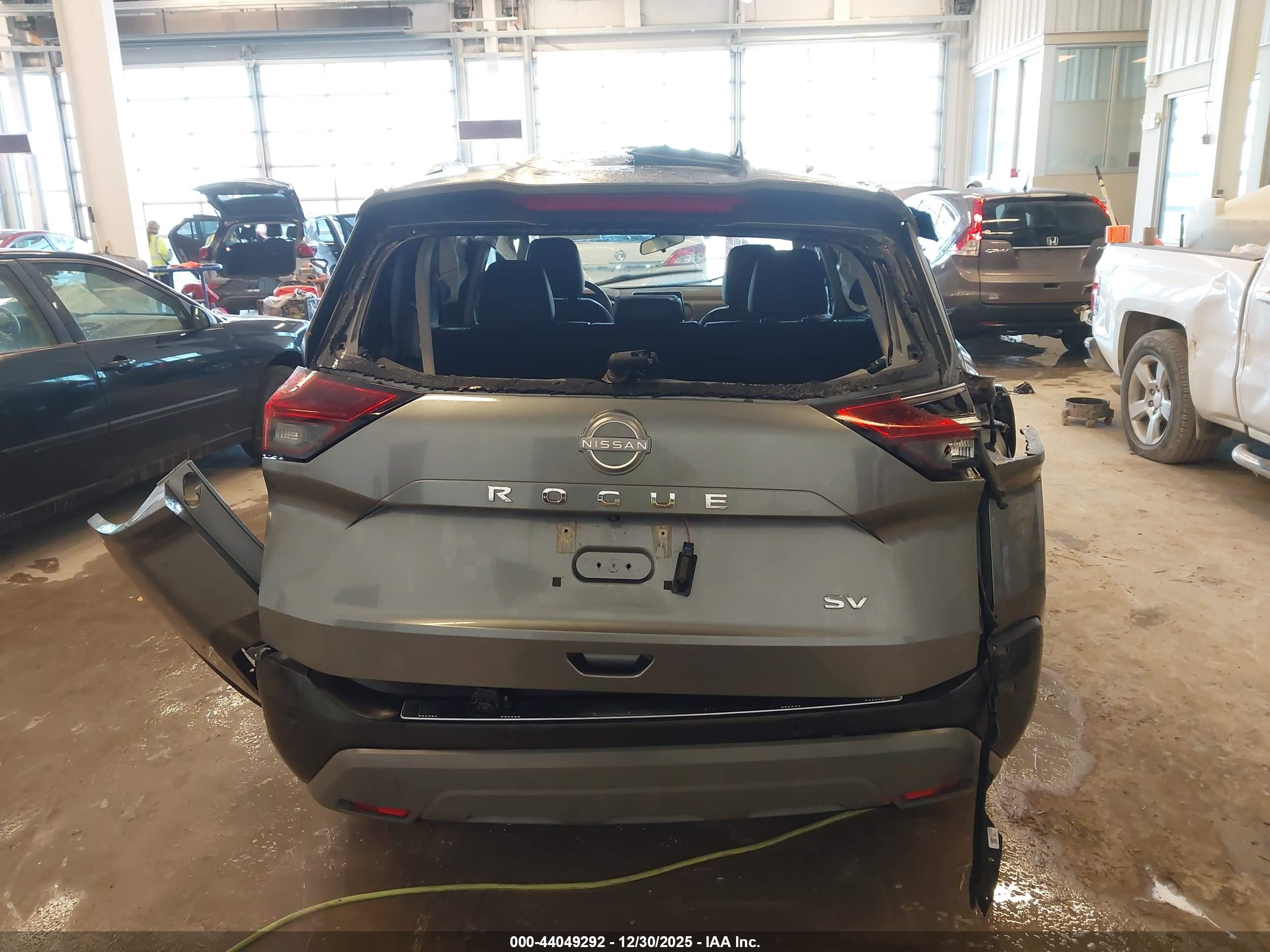 NISSAN ROGUE image 6
