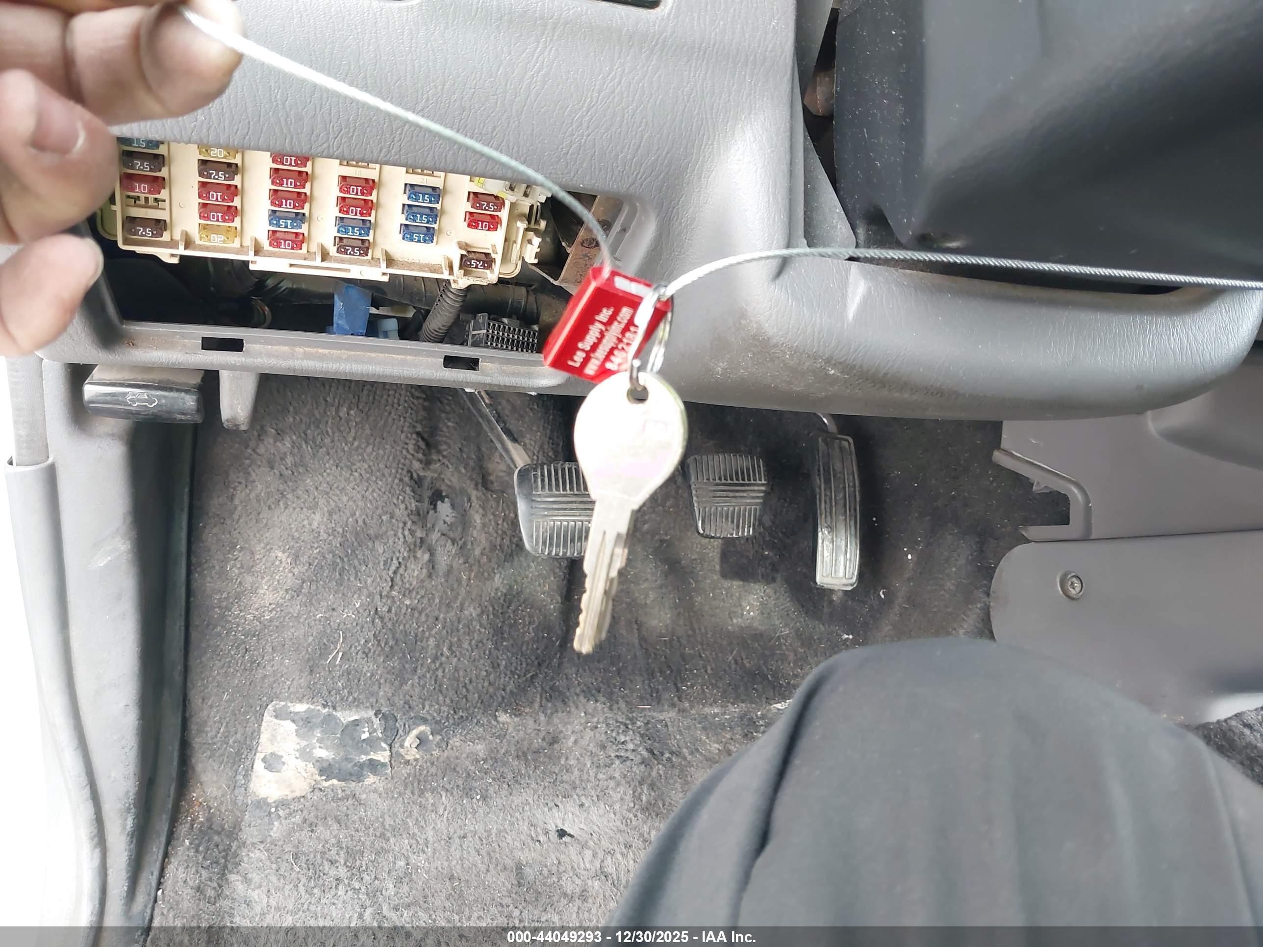 NISSAN FRONTIER image 11
