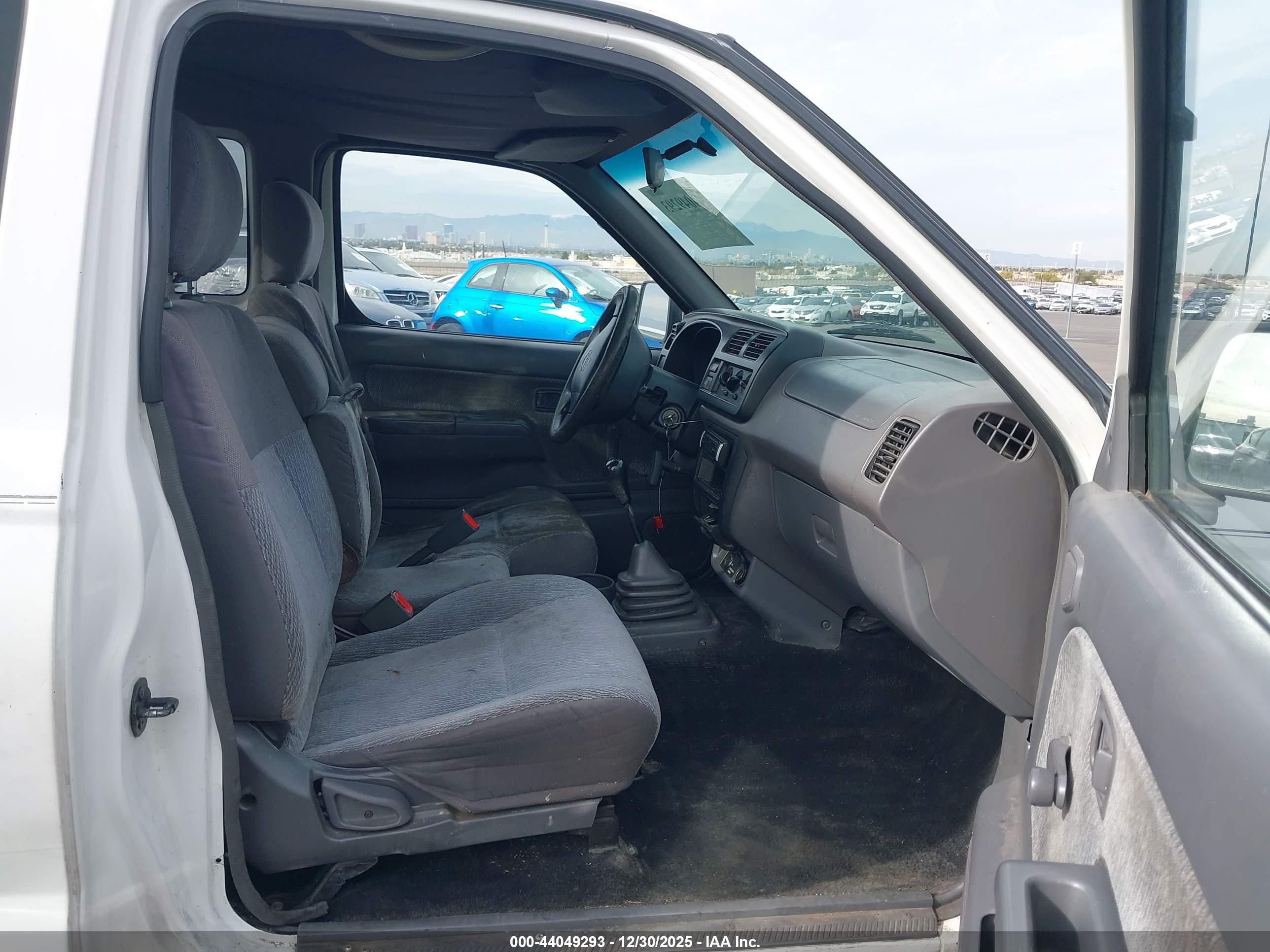 NISSAN FRONTIER image 5