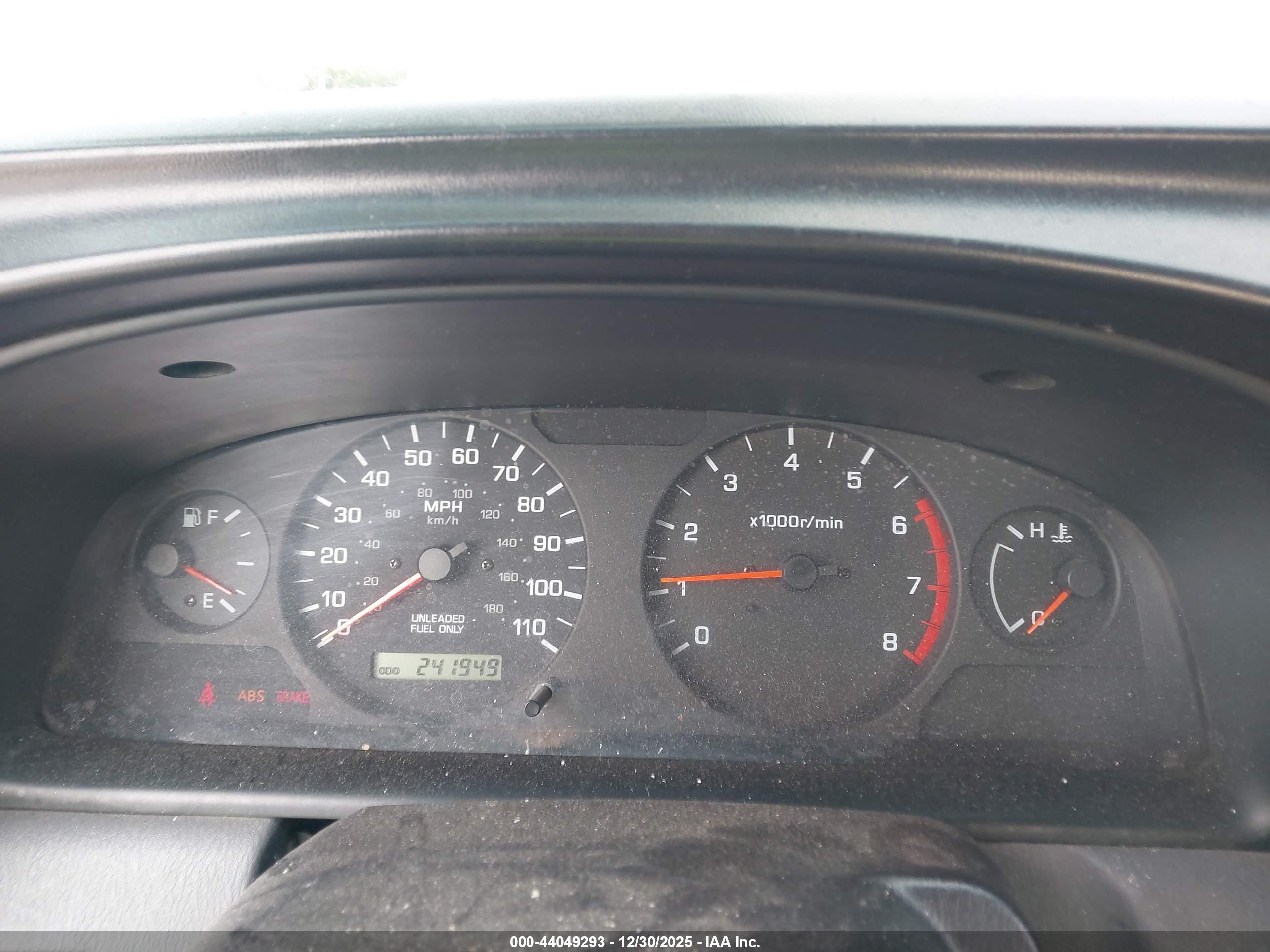 NISSAN FRONTIER image 7