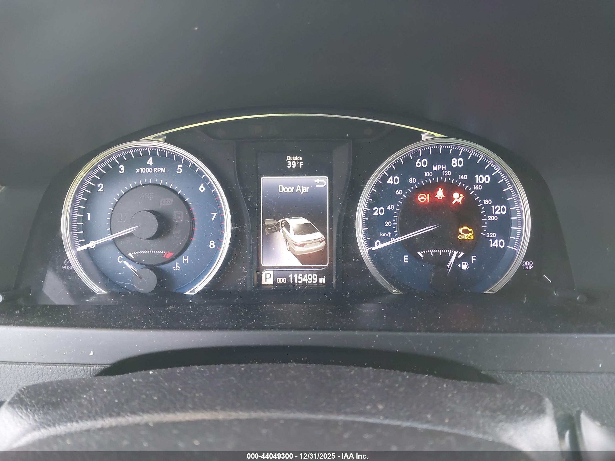 TOYOTA CAMRY image 7