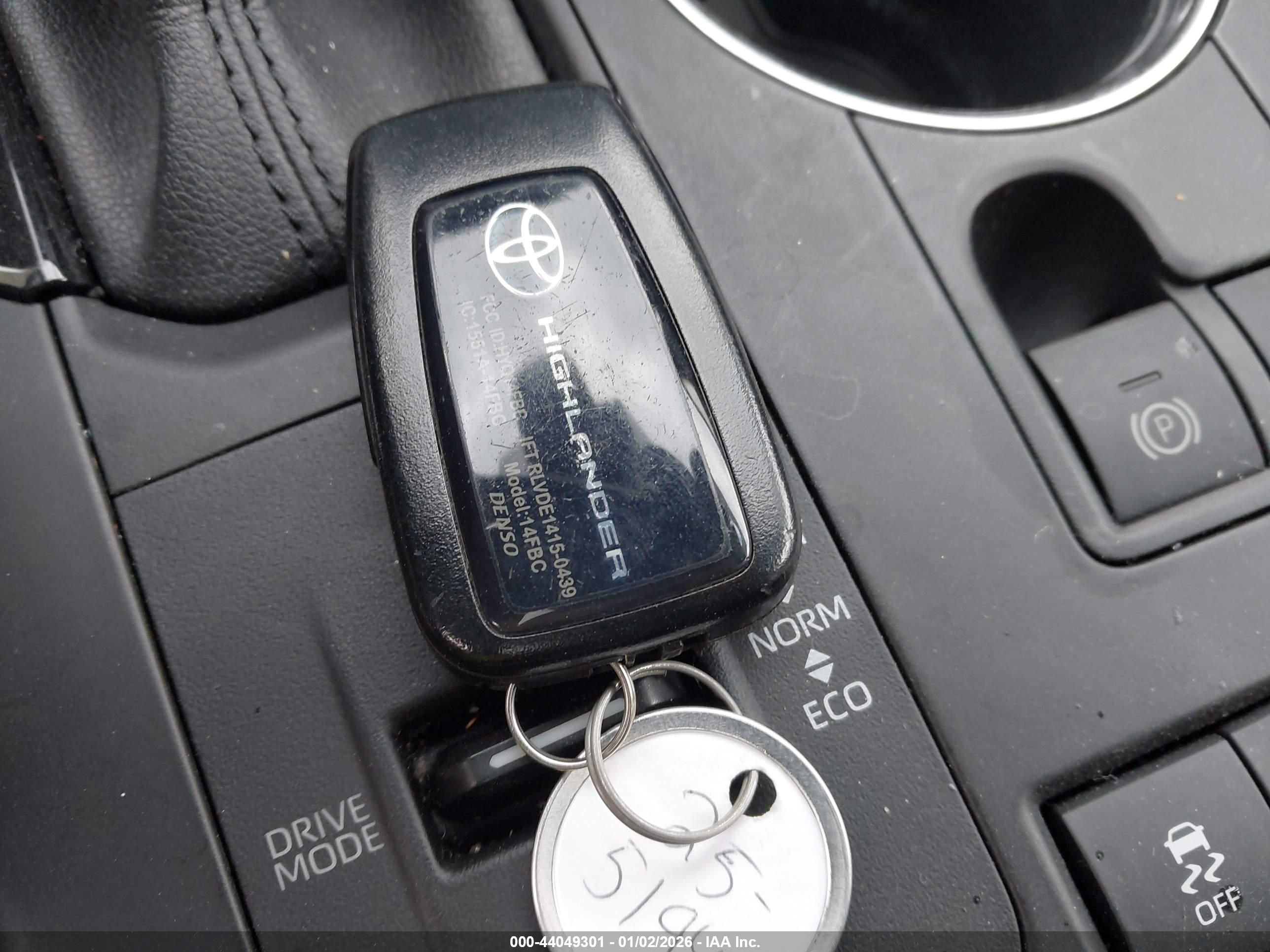 TOYOTA HIGHLANDER image 11