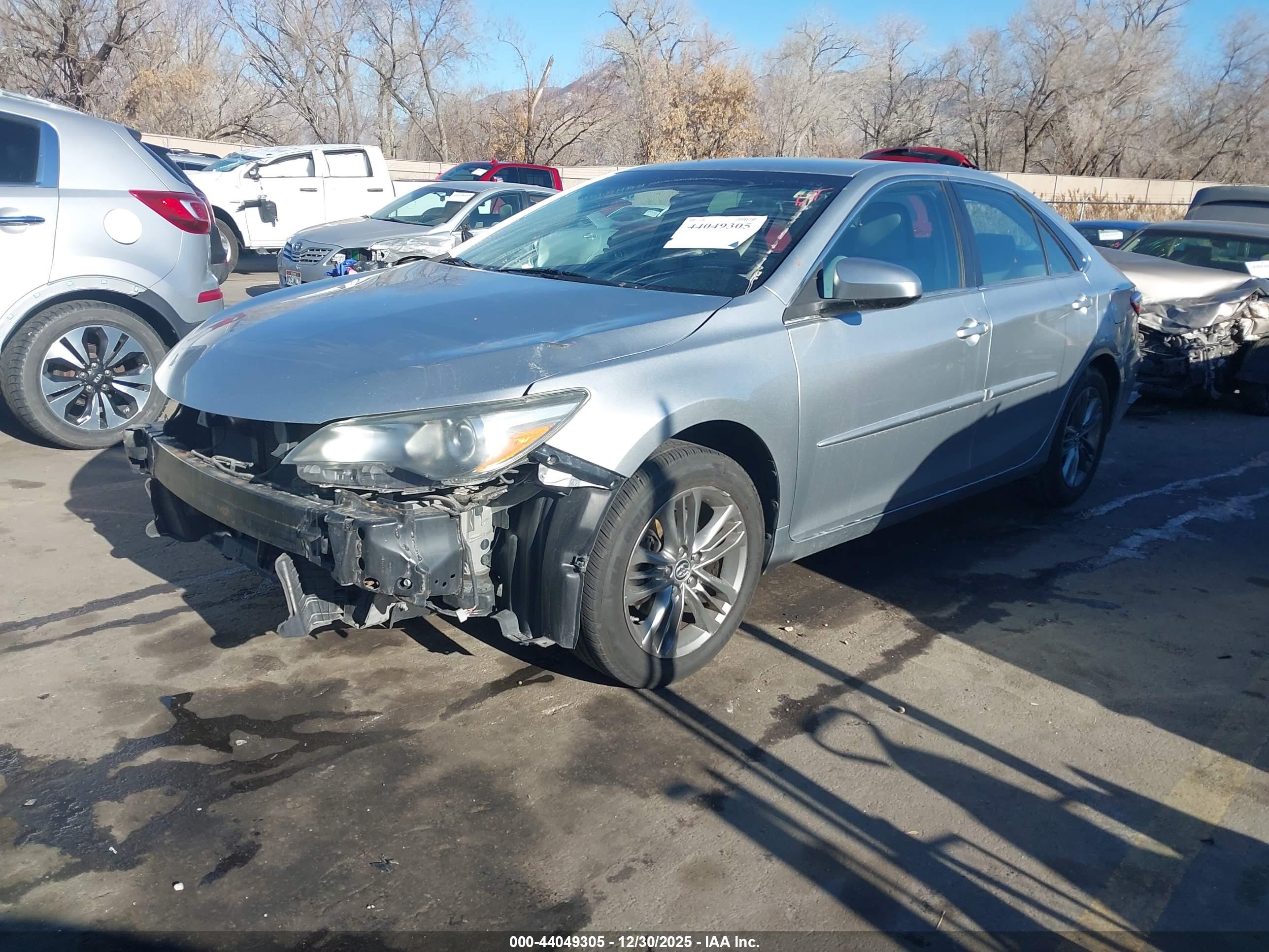 TOYOTA CAMRY image 2