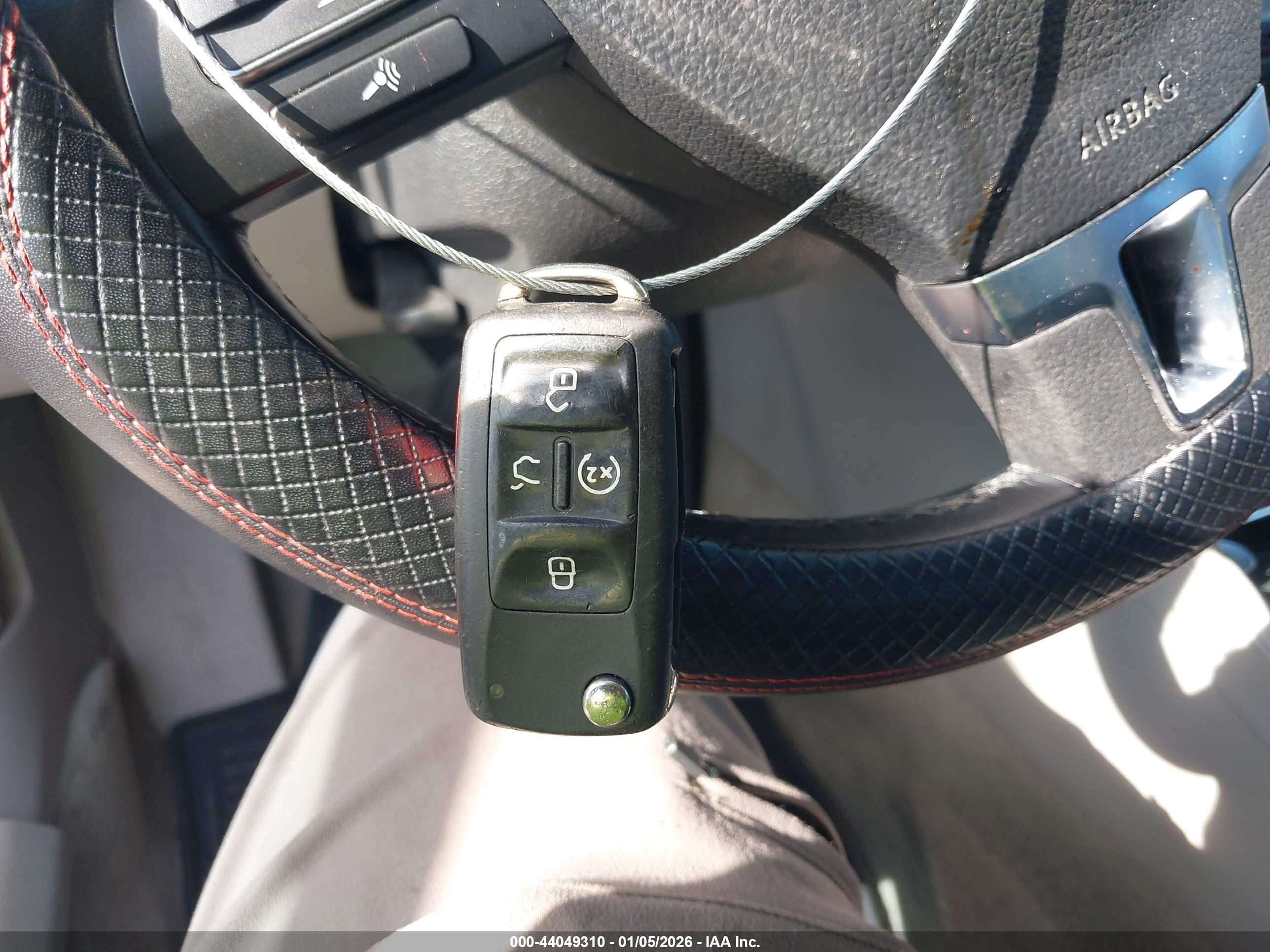 VOLKSWAGEN PASSAT image 11