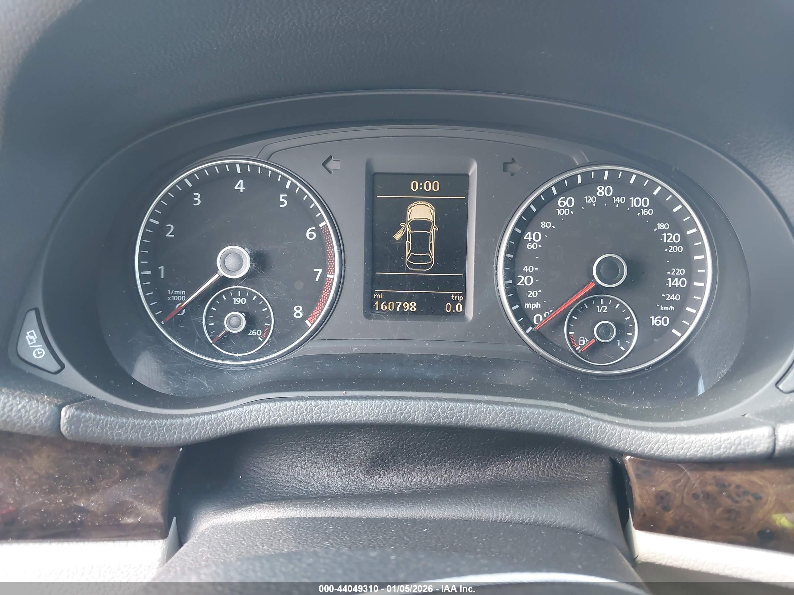 VOLKSWAGEN PASSAT image 7