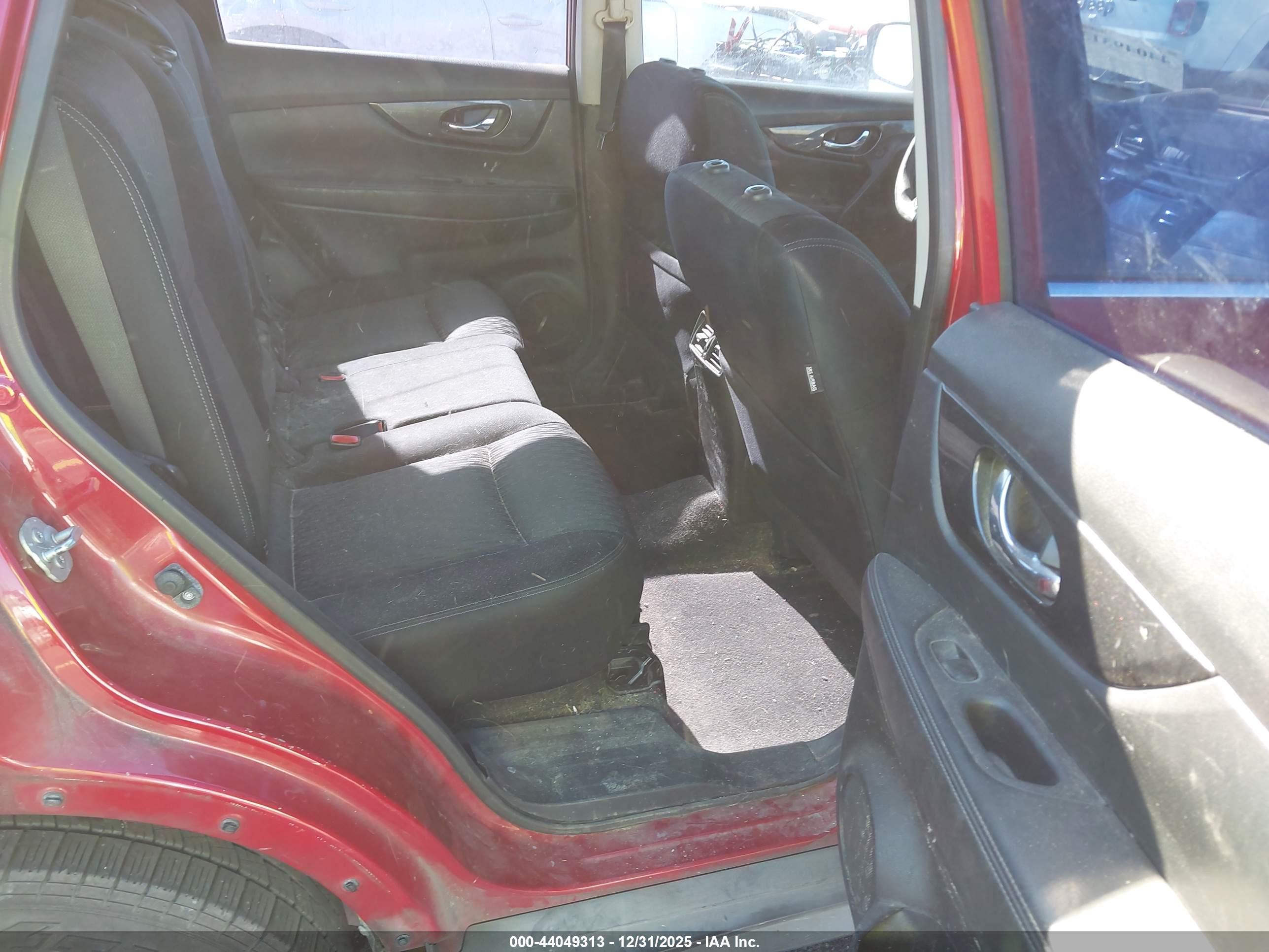 NISSAN ROGUE image 8