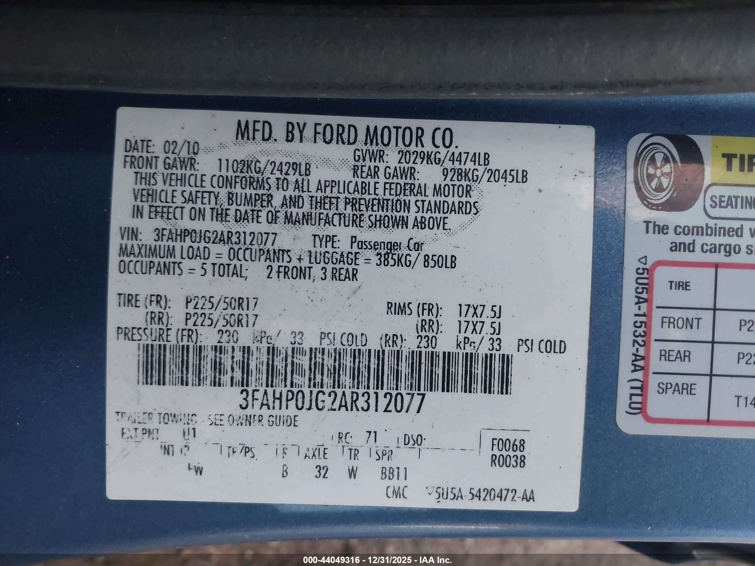 FORD FUSION image 9