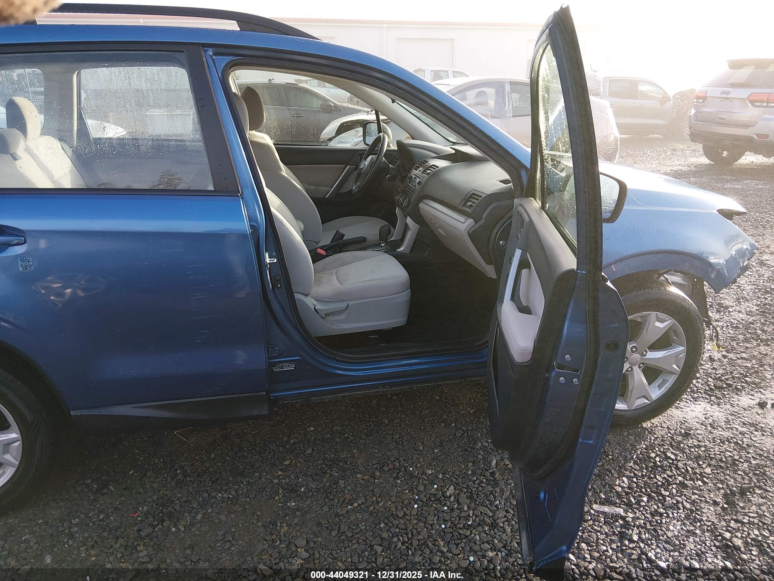 SUBARU FORESTER image 5