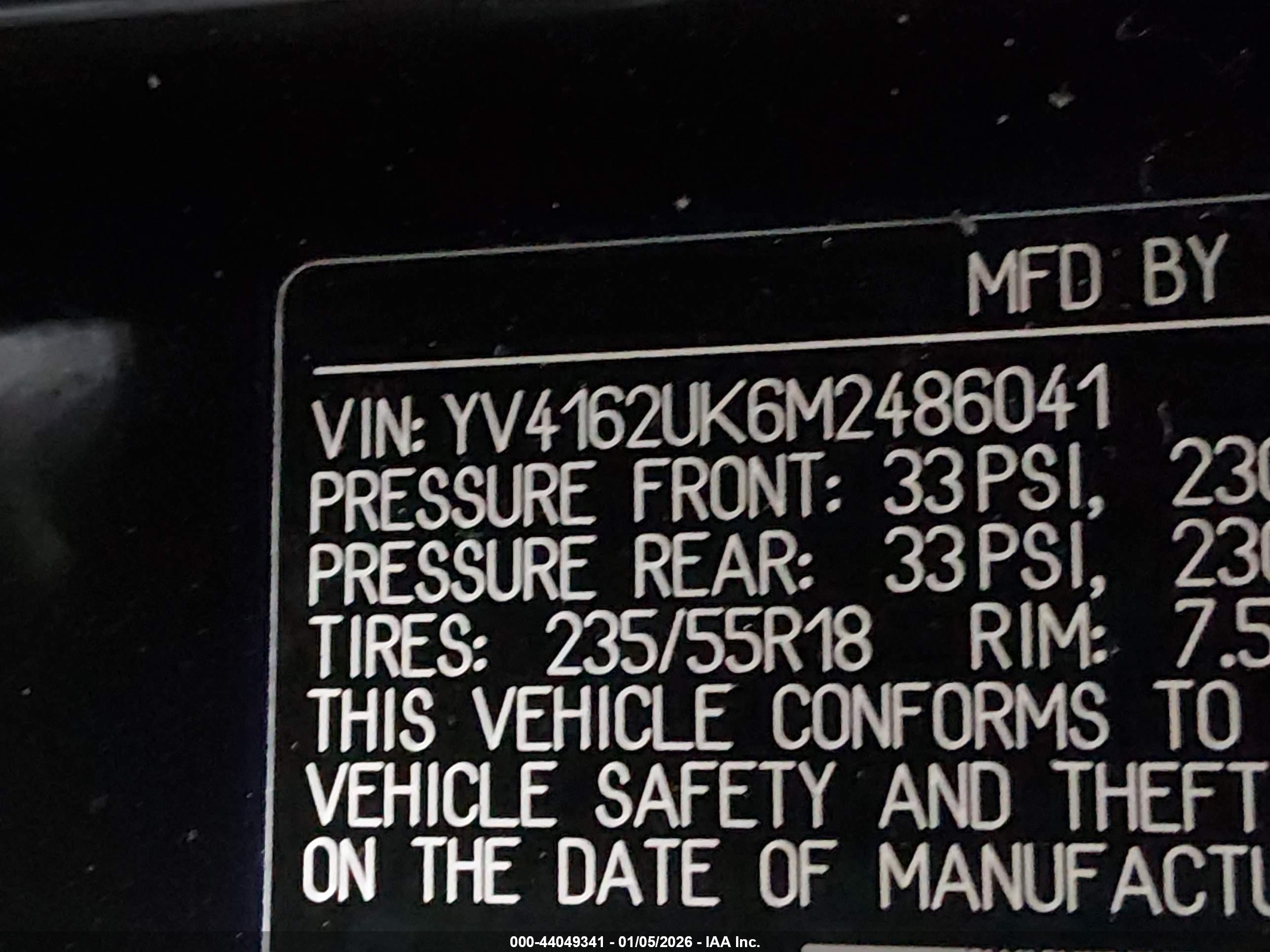 VOLVO XC40 image 9