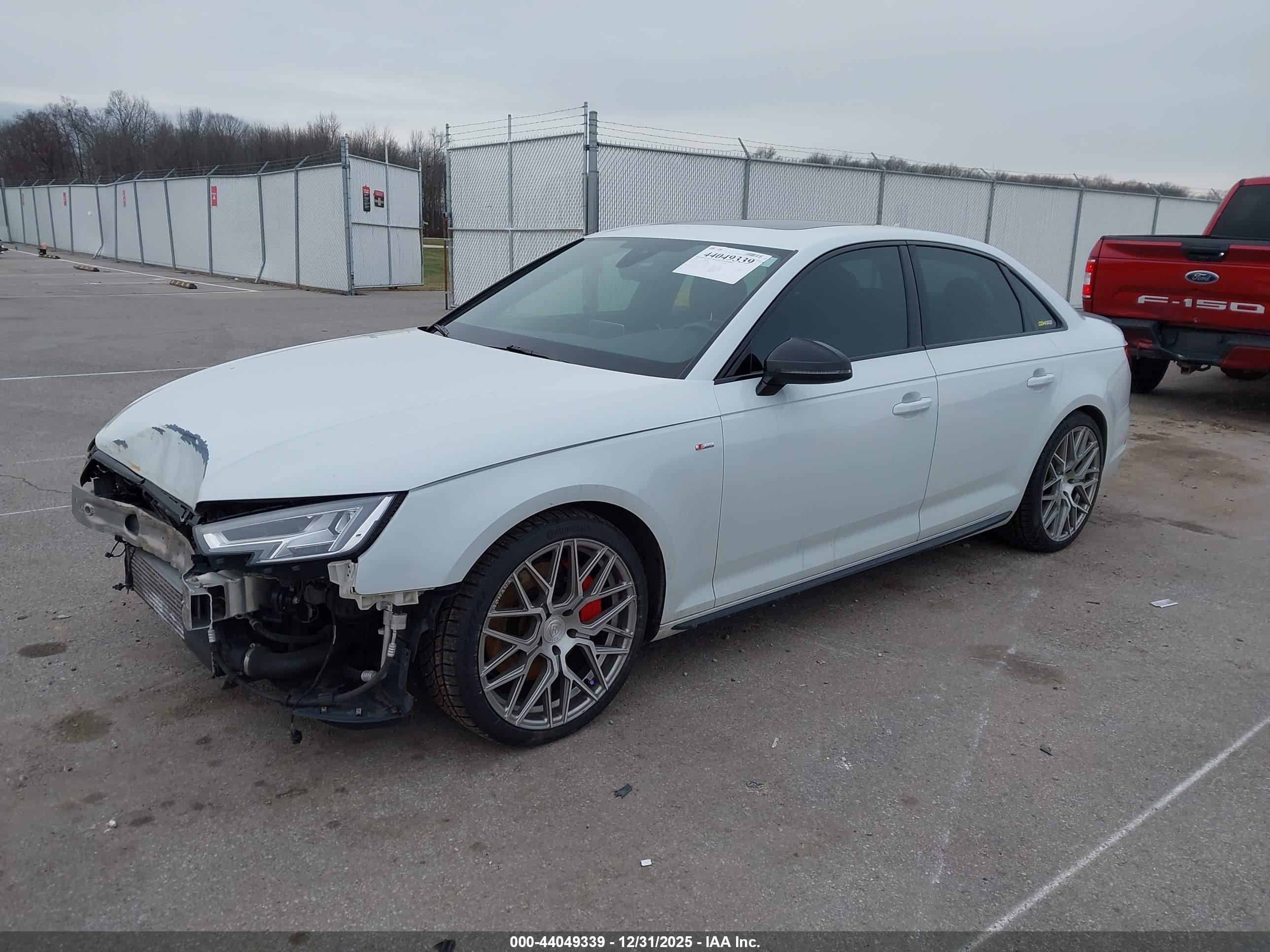 AUDI A4 image 2