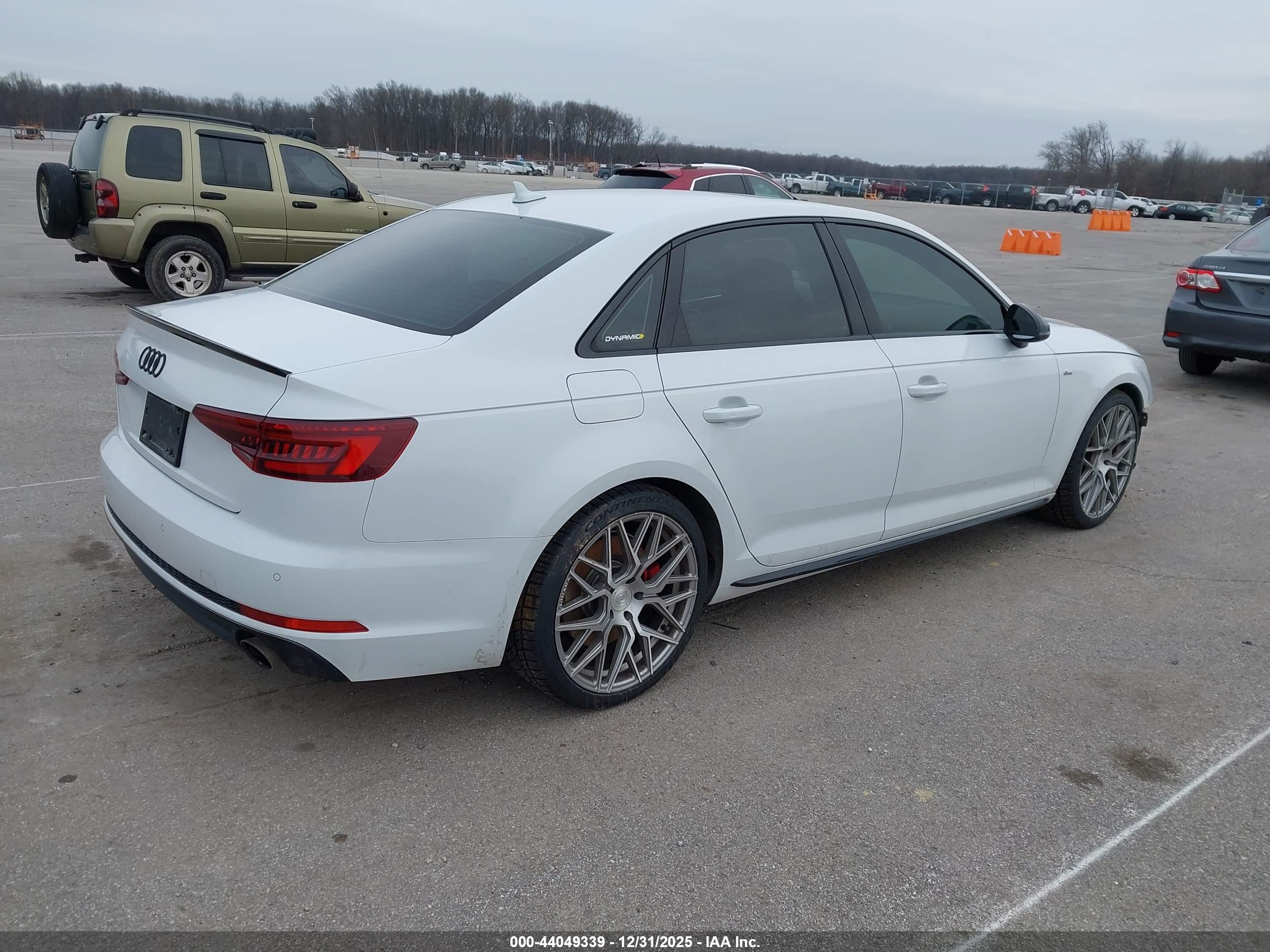 AUDI A4 image 4
