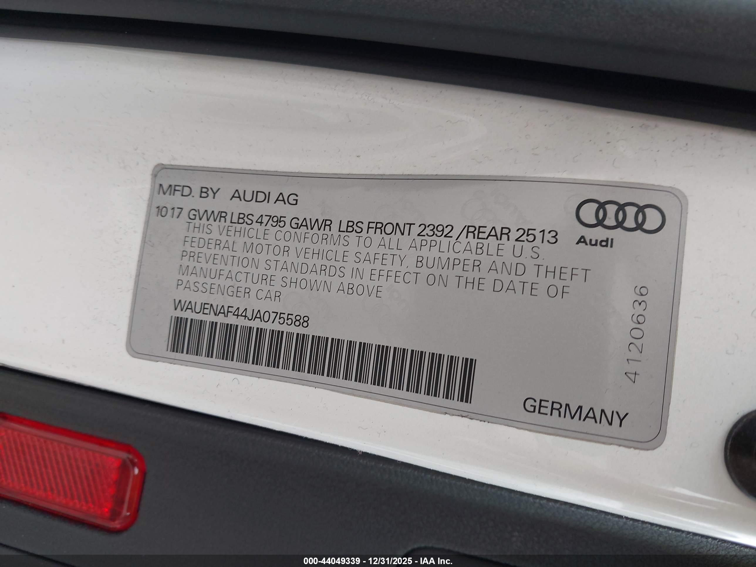 AUDI A4 image 9