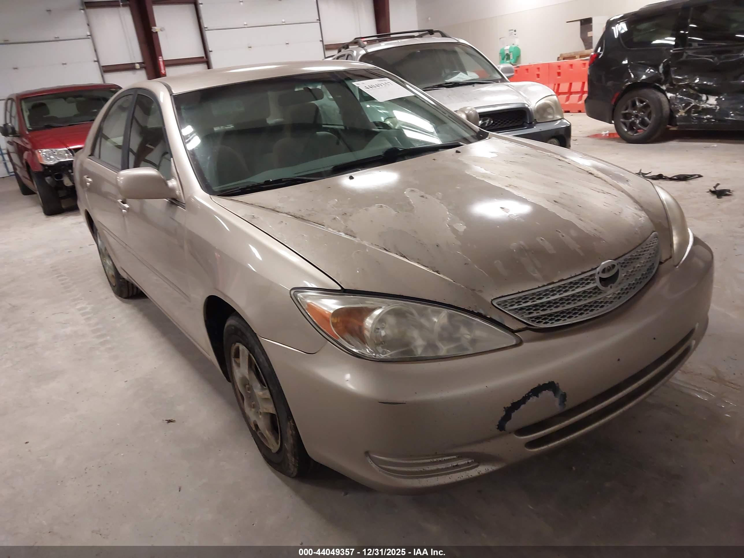 TOYOTA CAMRY image 6