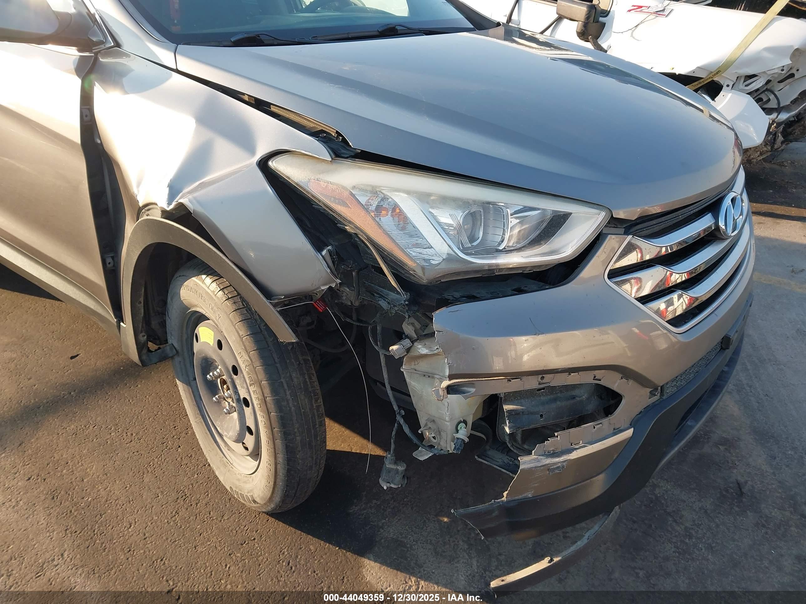 HYUNDAI SANTA image 6