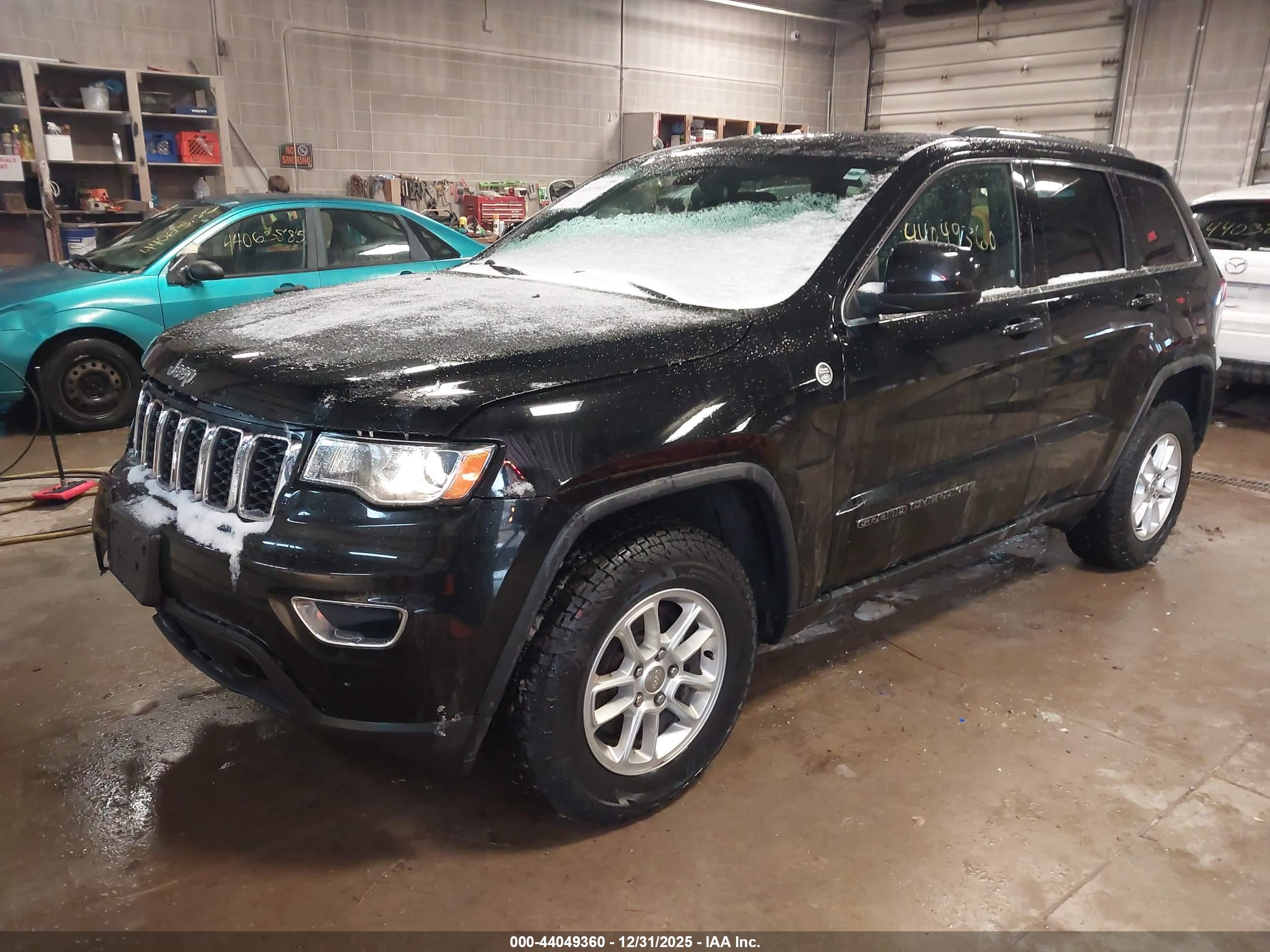 JEEP GRAND image 2