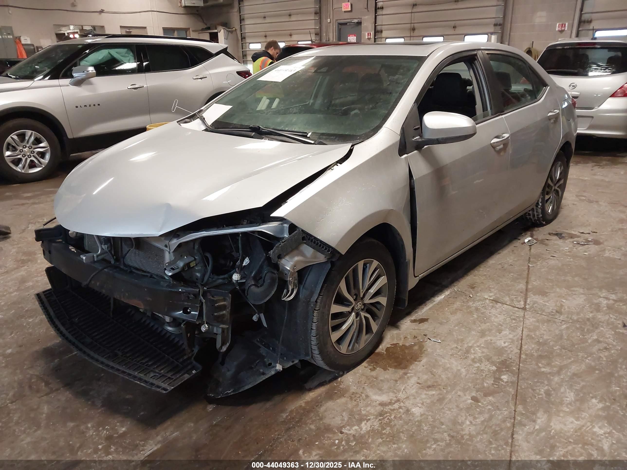 TOYOTA COROLLA image 2