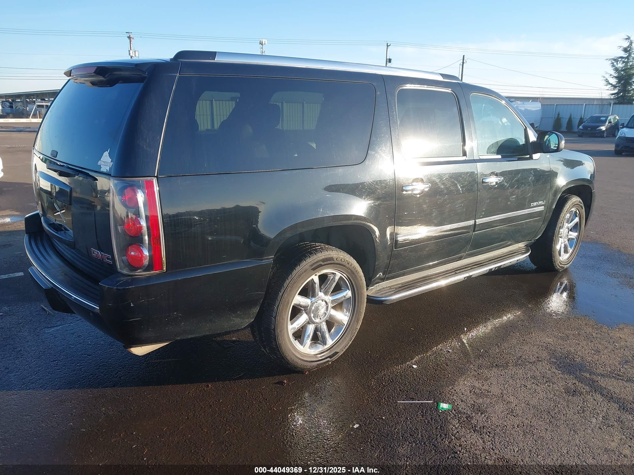 GMC YUKON image 4