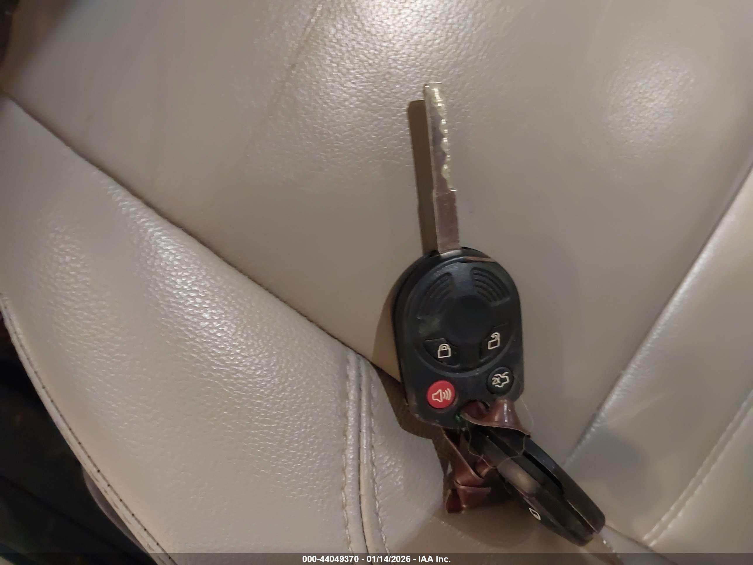 FORD ESCAPE image 11
