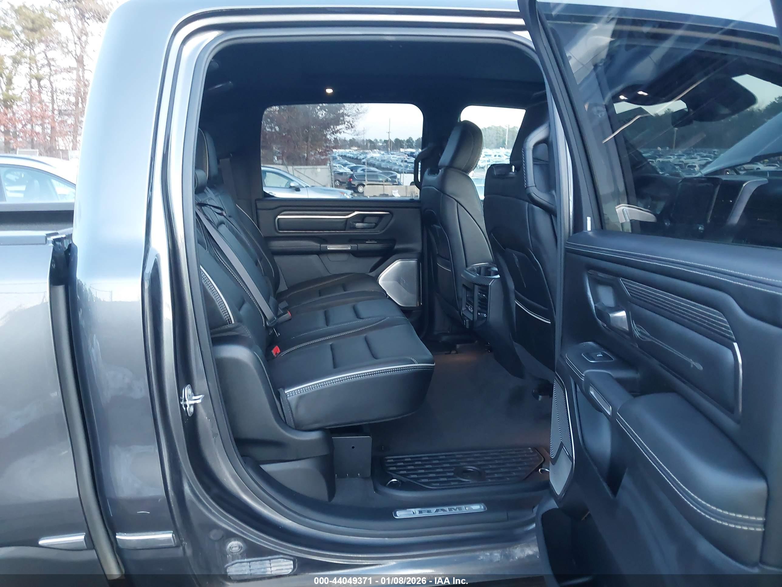 RAM 1500 image 8