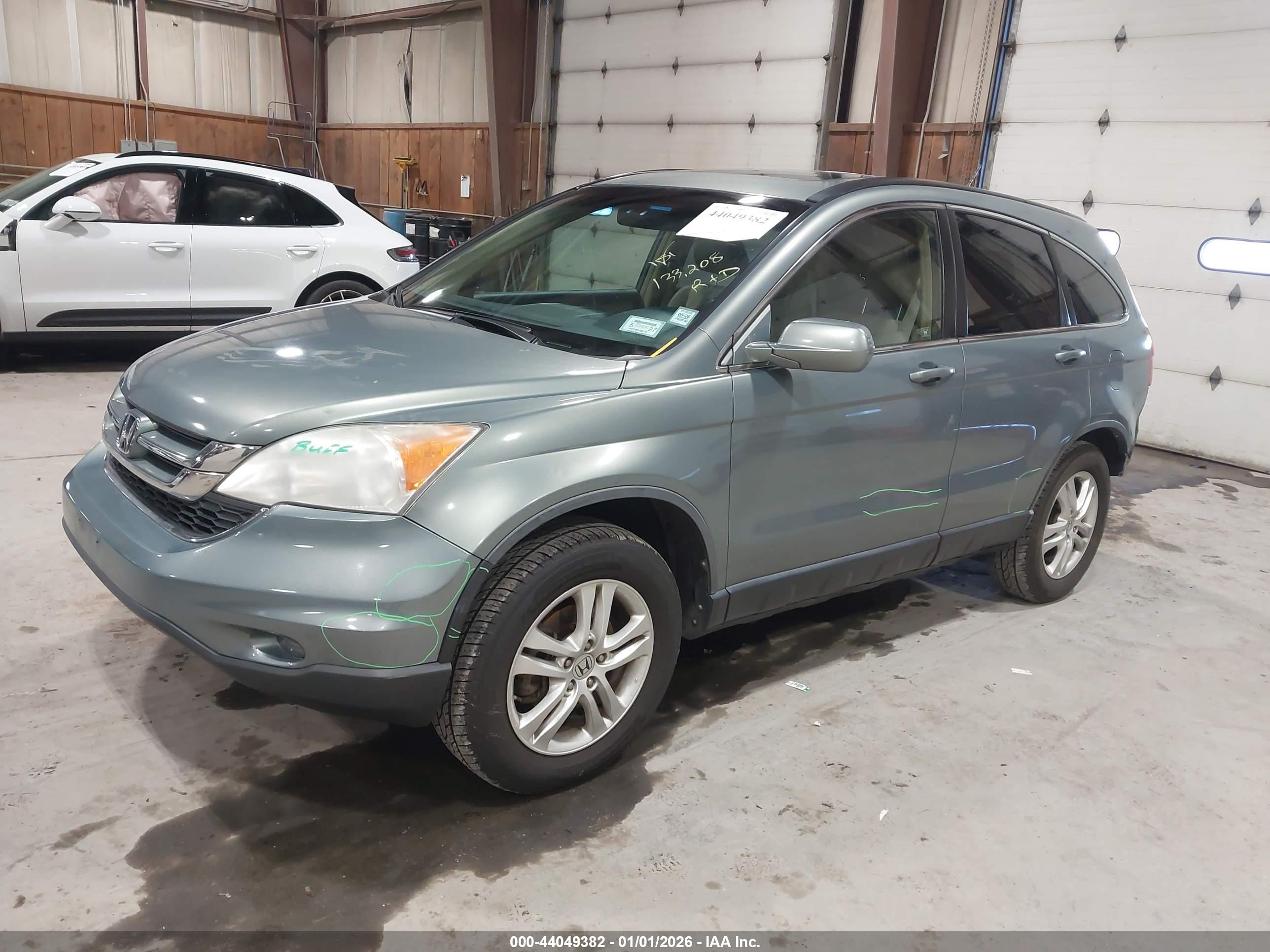 HONDA CR-V image 2