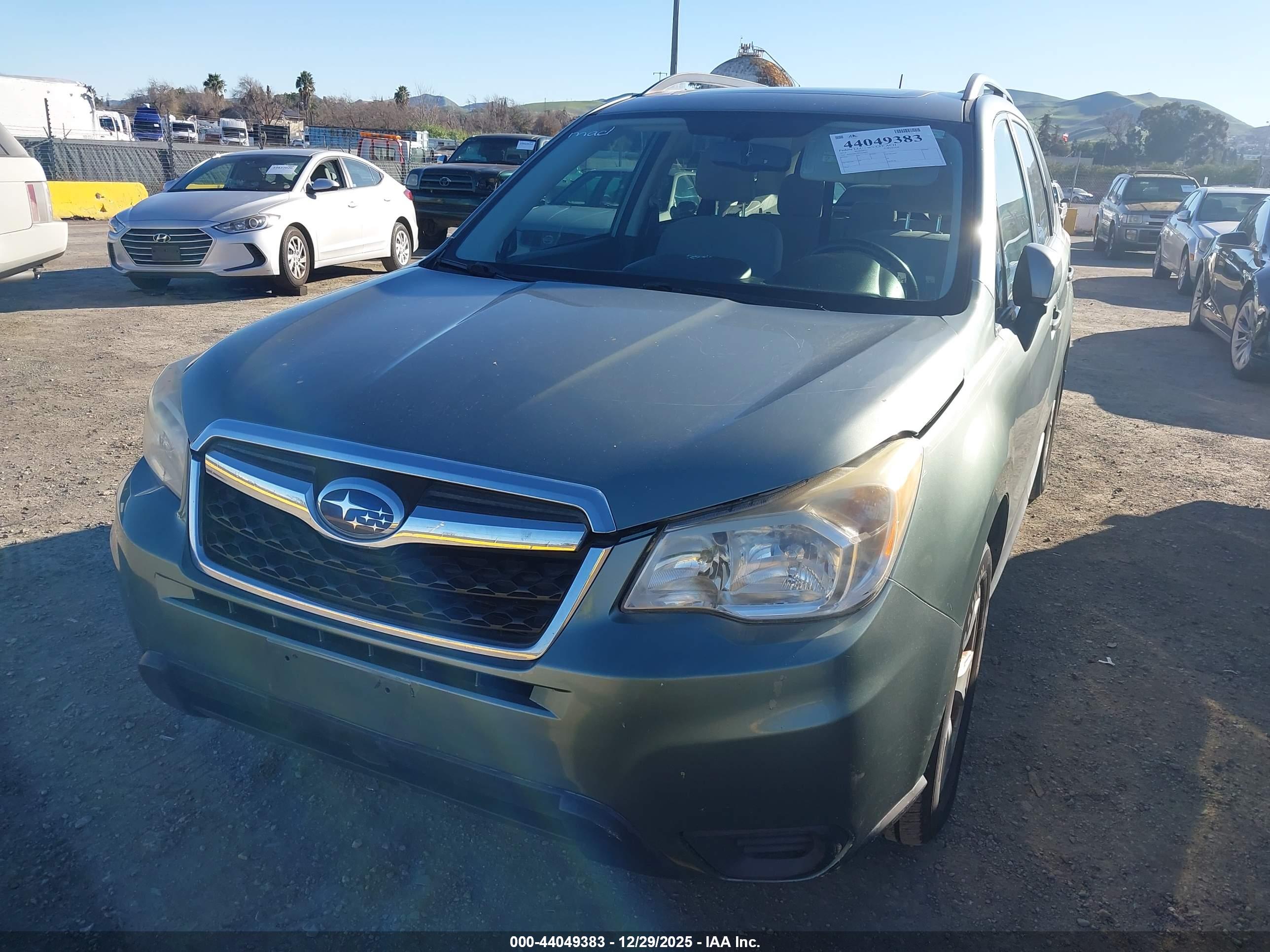 SUBARU FORESTER image 6