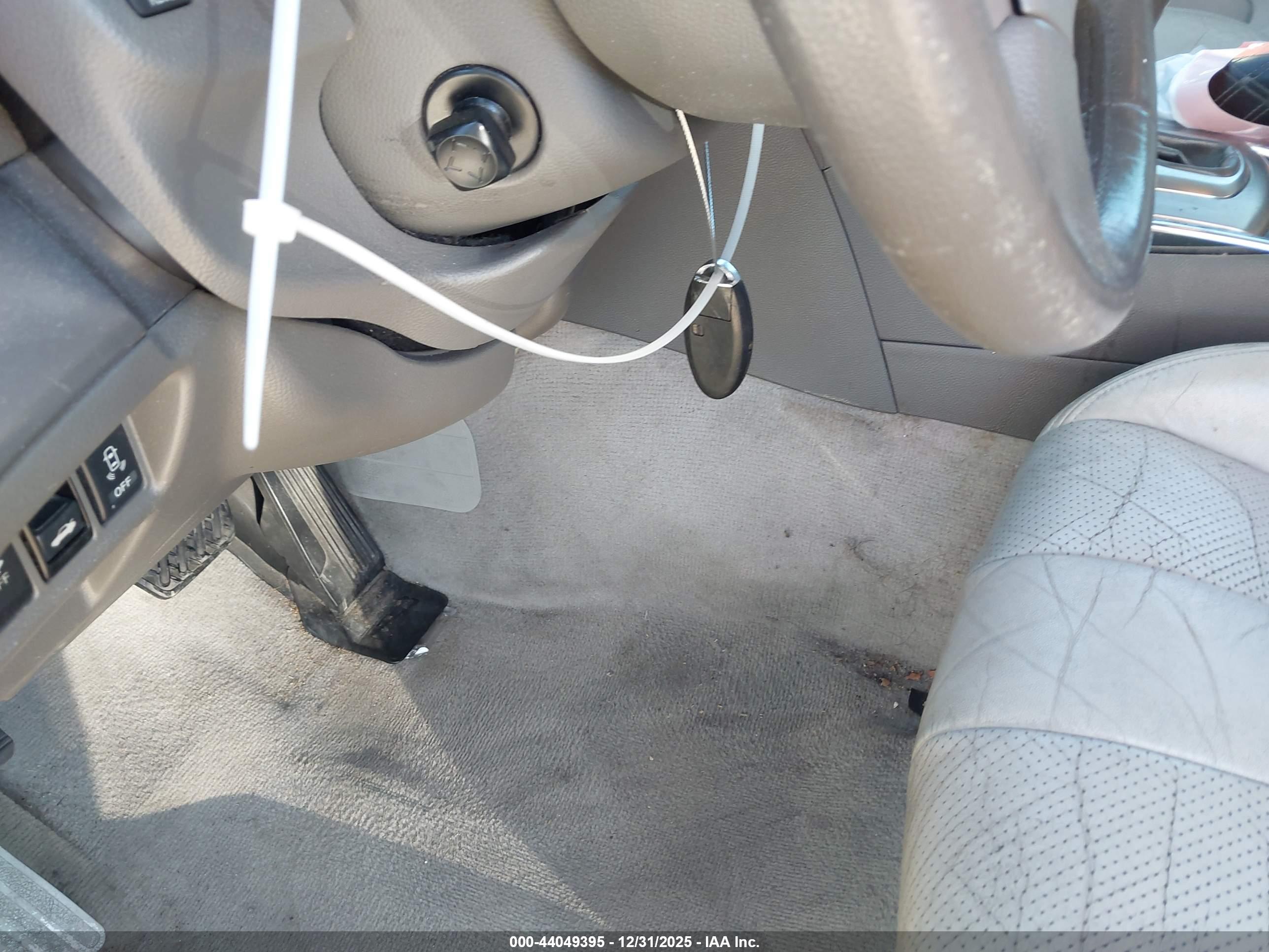 INFINITI G37X image 11