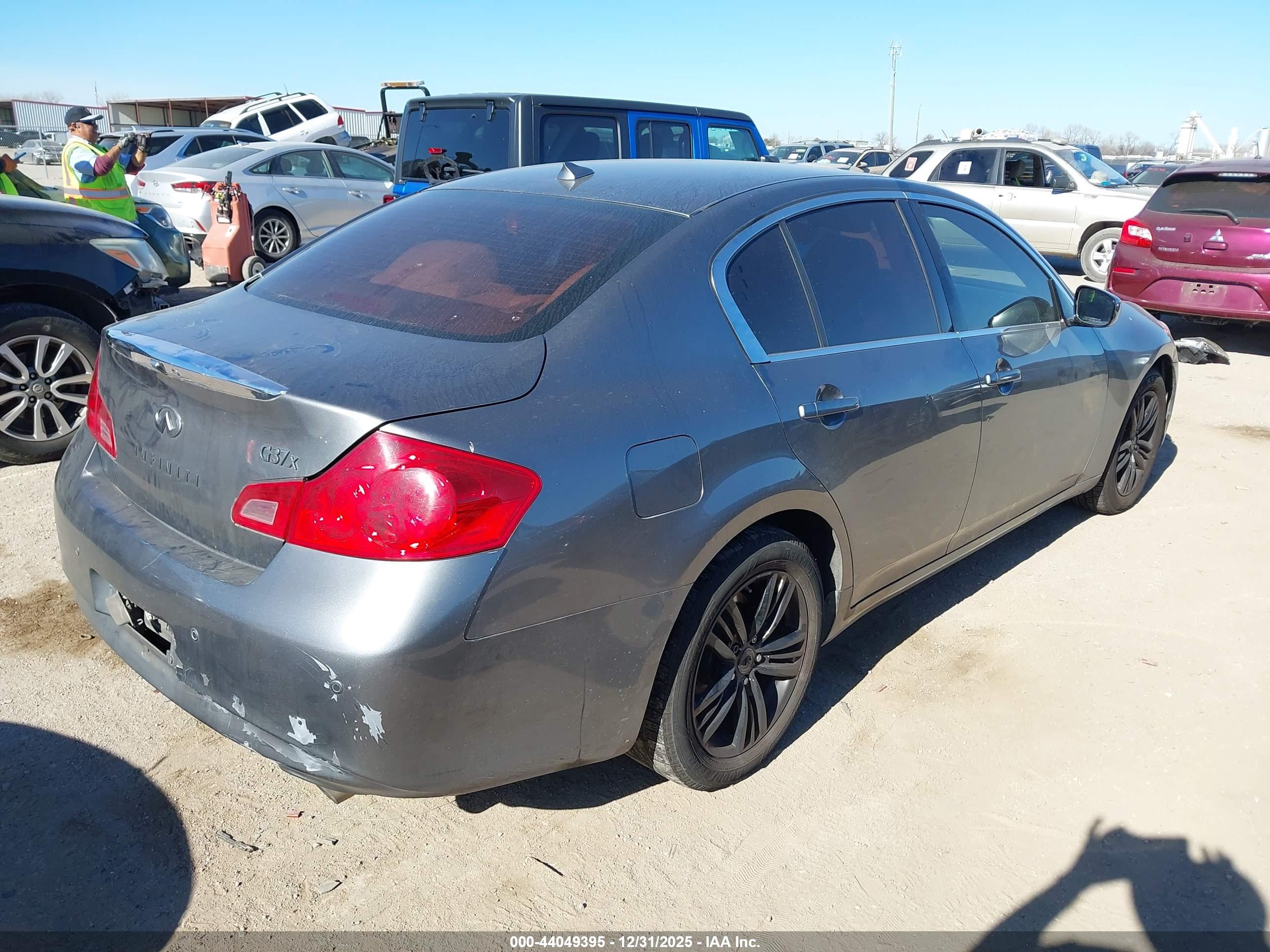 INFINITI G37X image 4