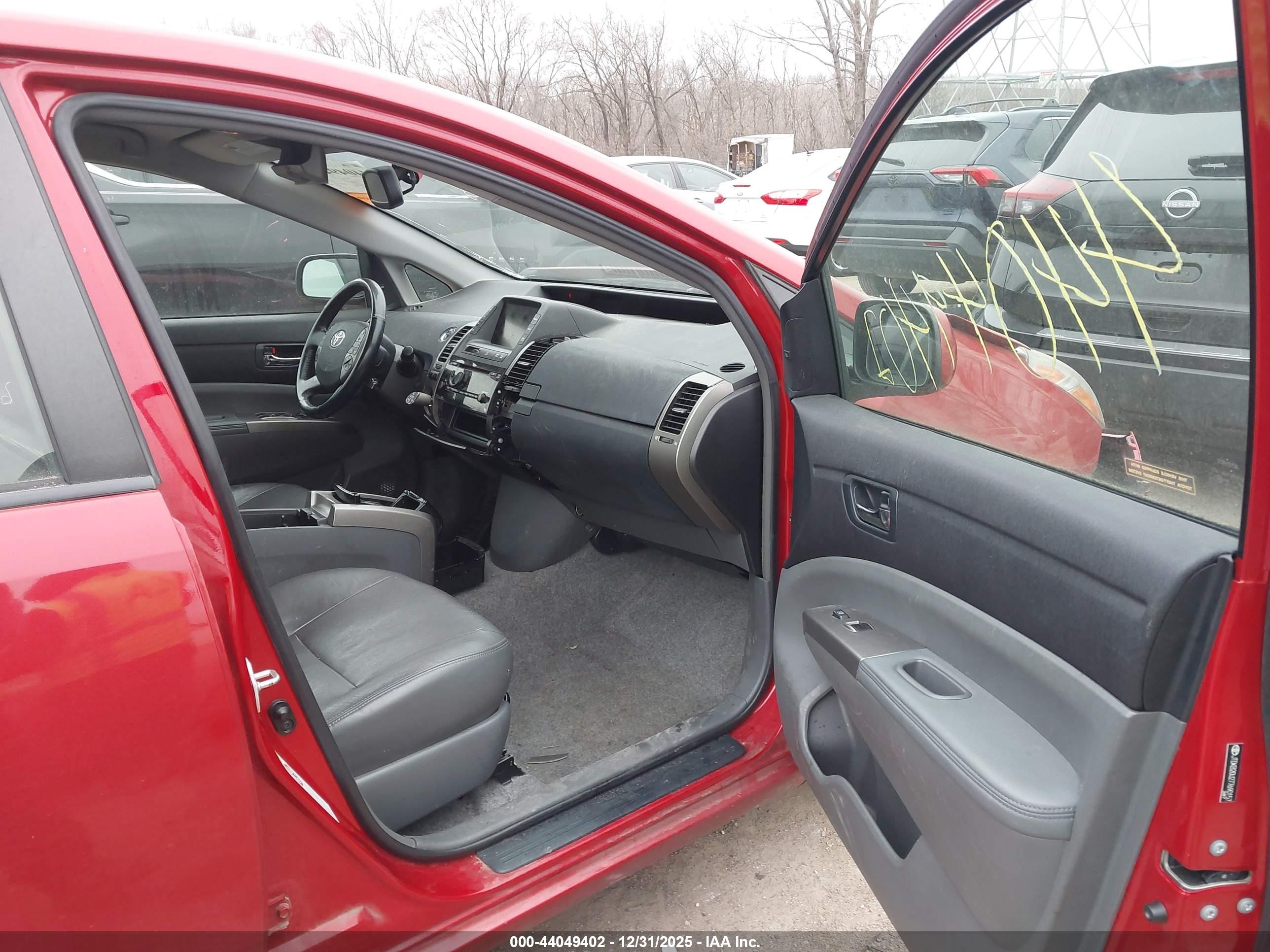 TOYOTA PRIUS image 5