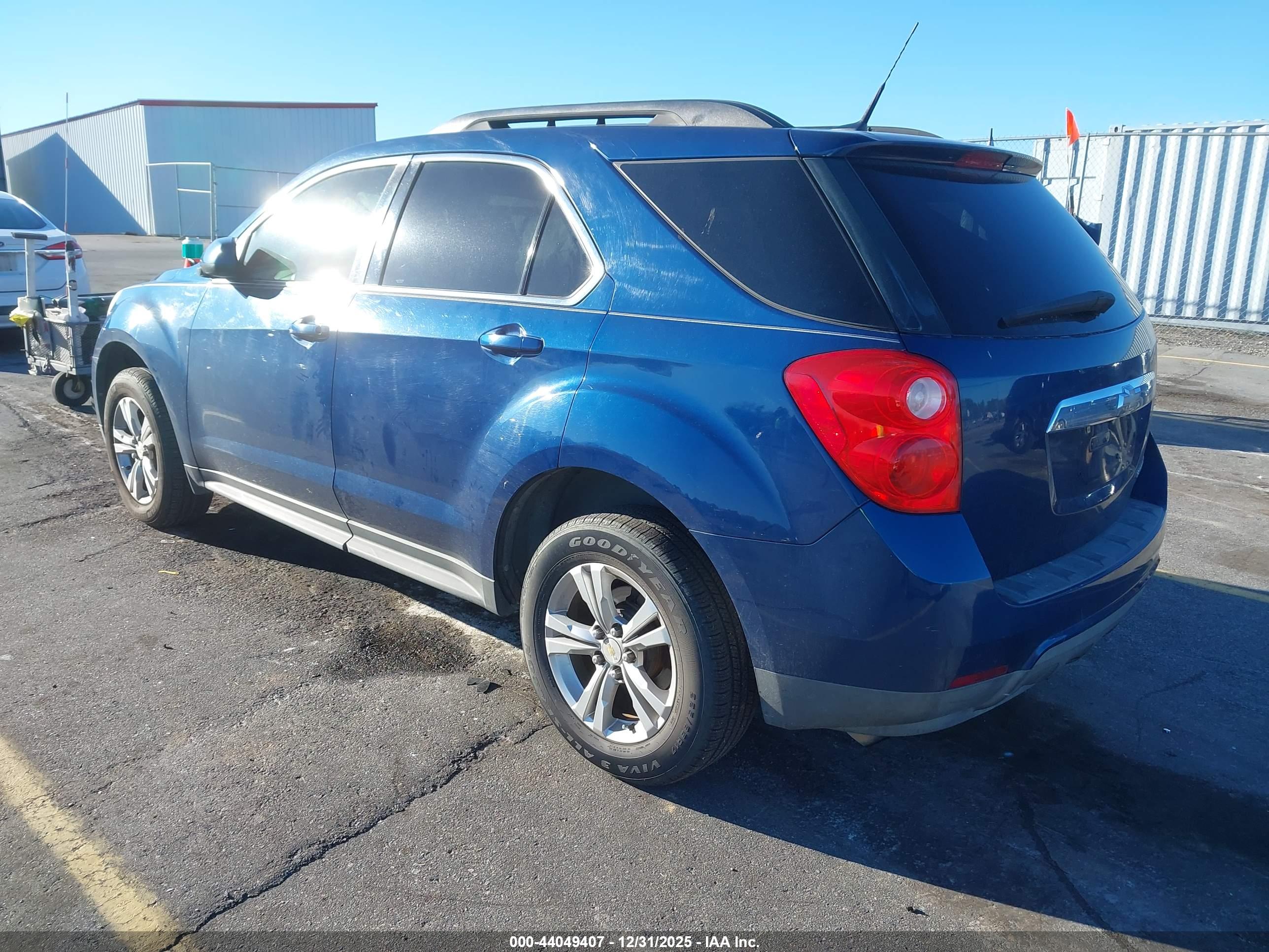CHEVROLET EQUINOX image 3