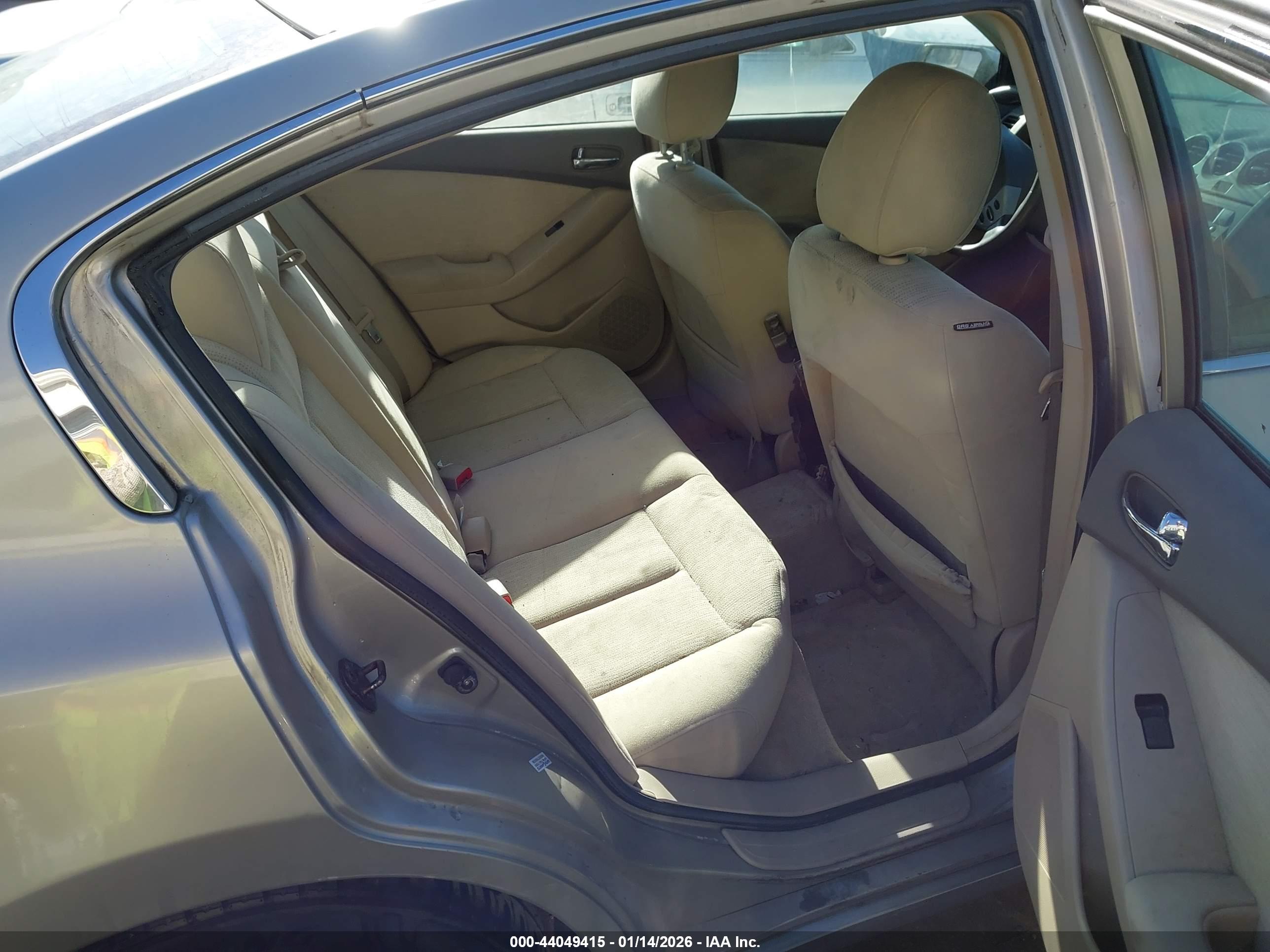 NISSAN ALTIMA image 8