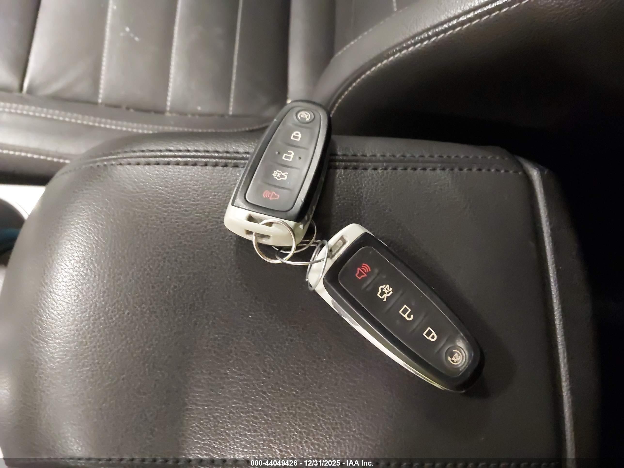 FORD ESCAPE image 11