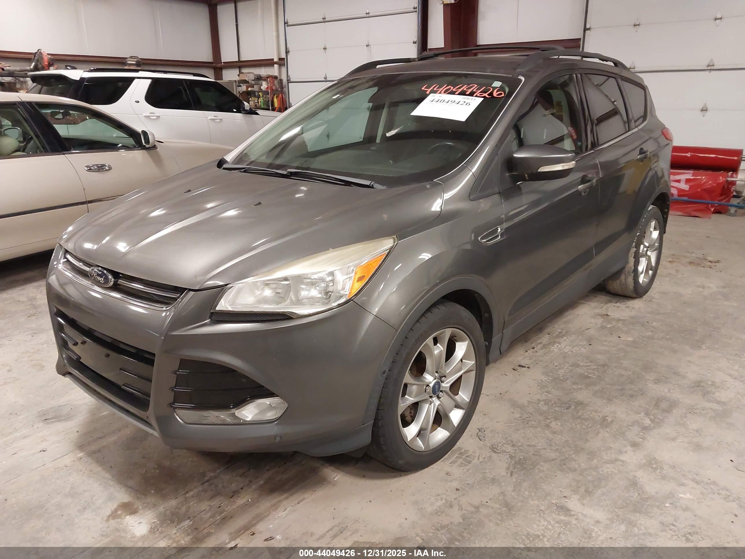 FORD ESCAPE image 2