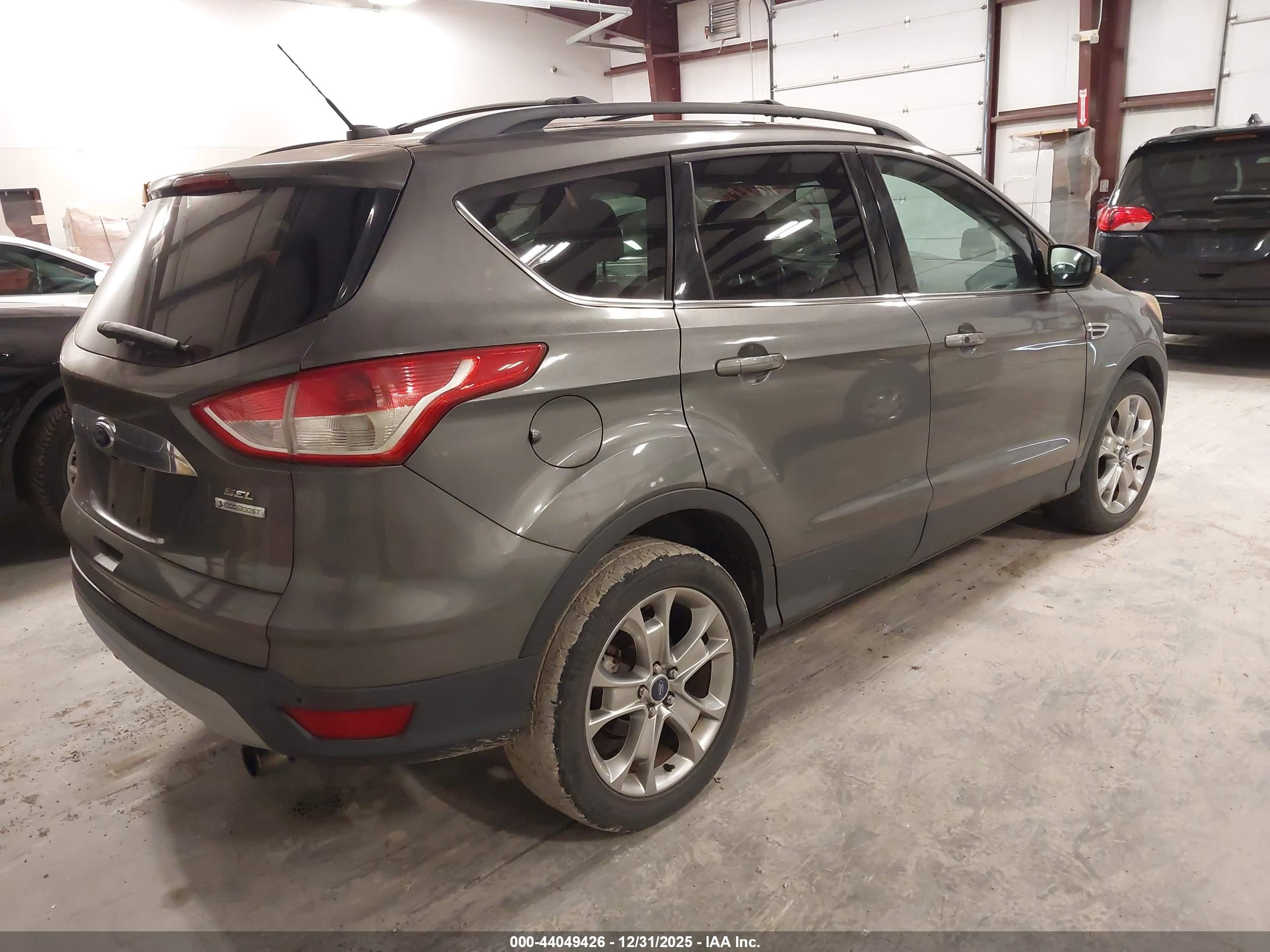 FORD ESCAPE image 4