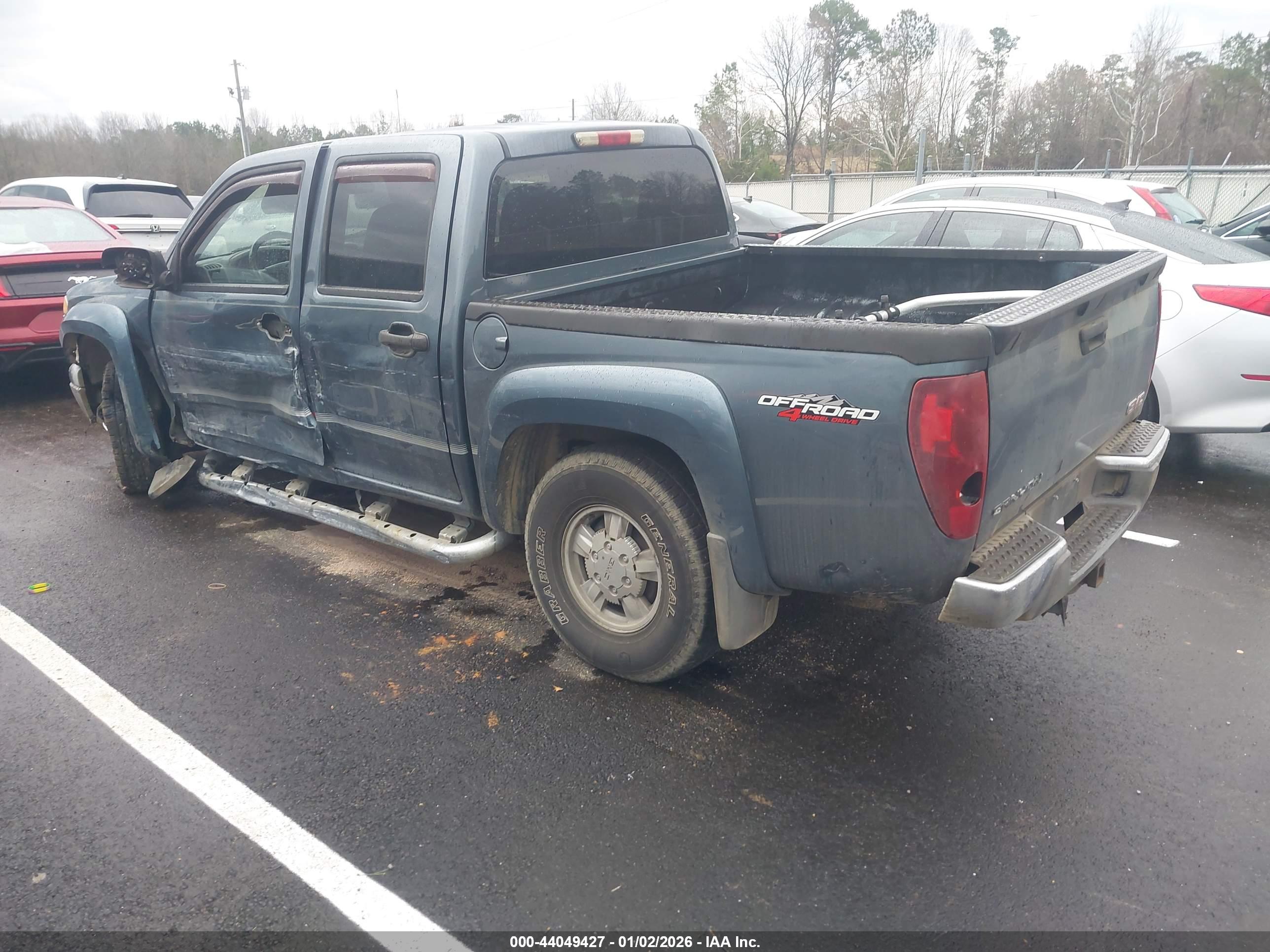 GMC CANYON image 3