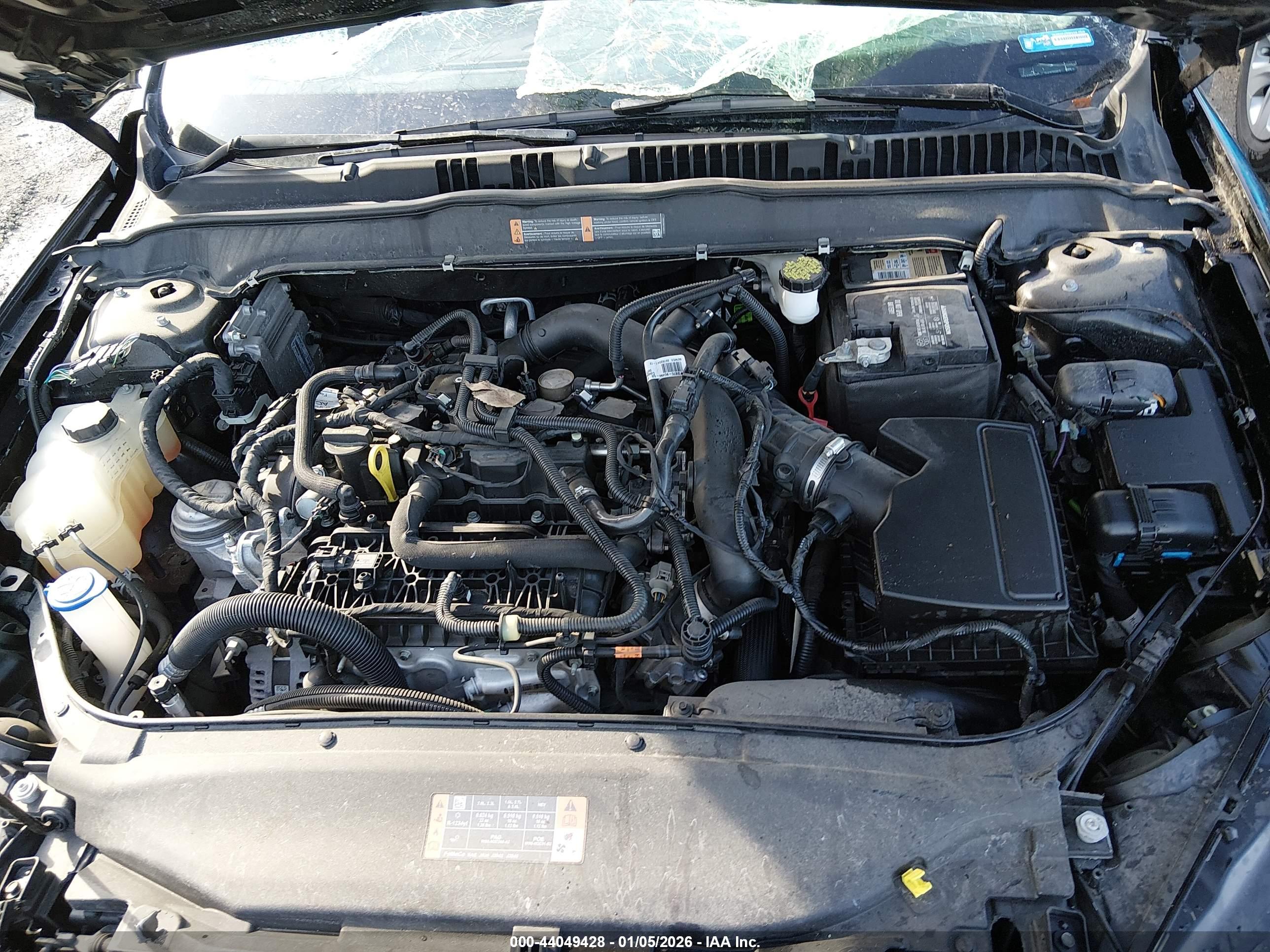 FORD FUSION image 10