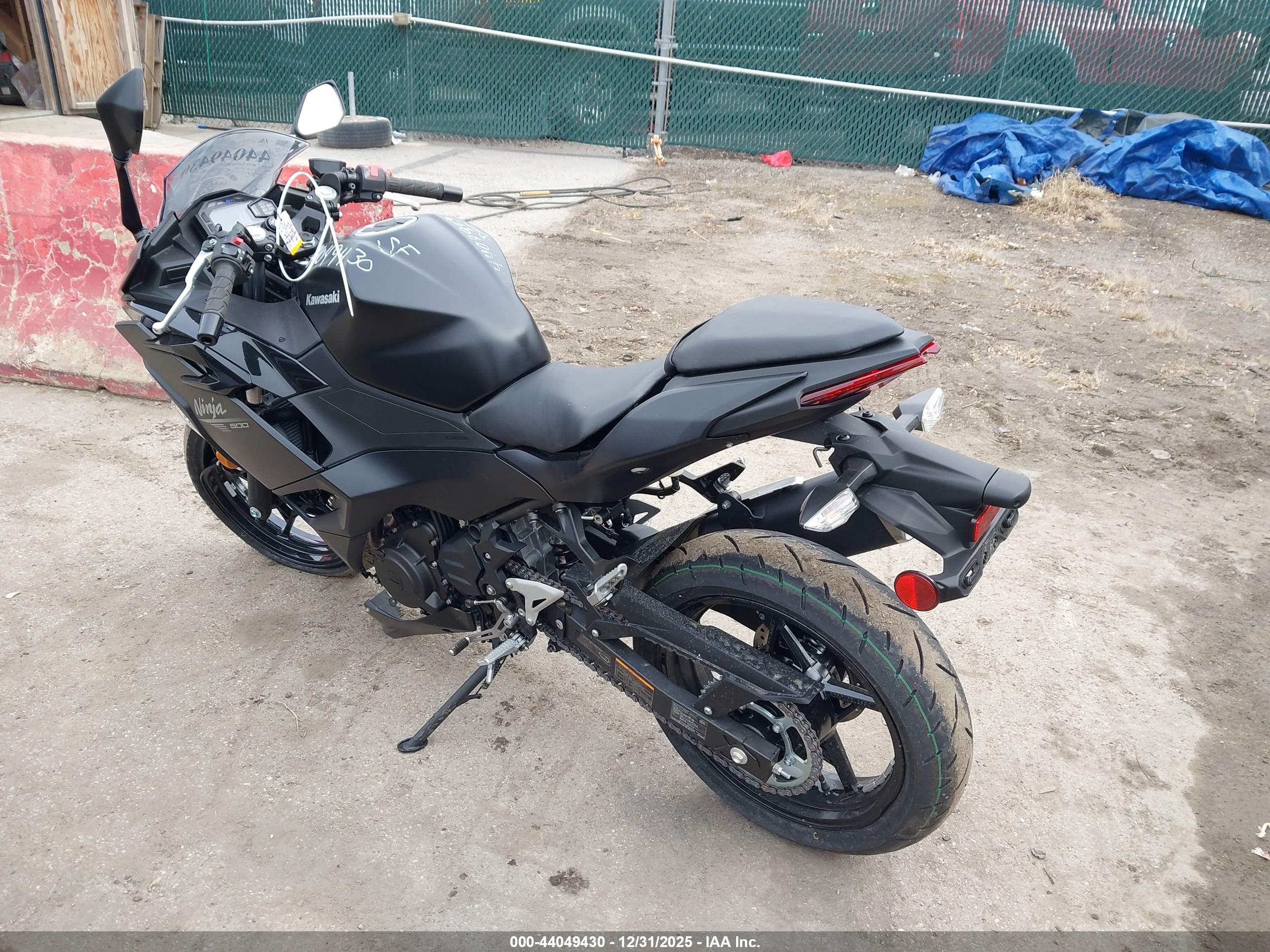 KAWASAKI EX500 image 3