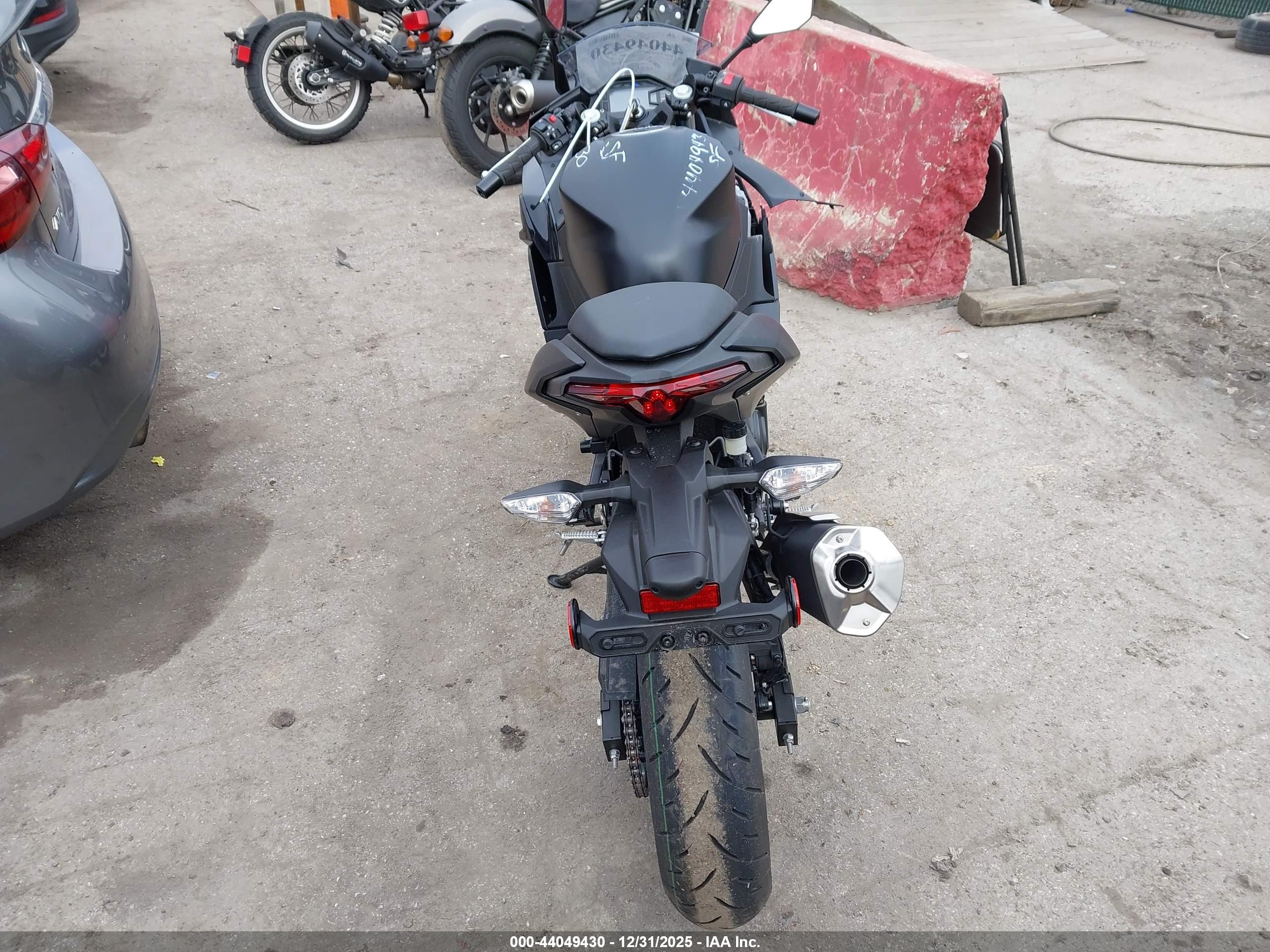 KAWASAKI EX500 image 6