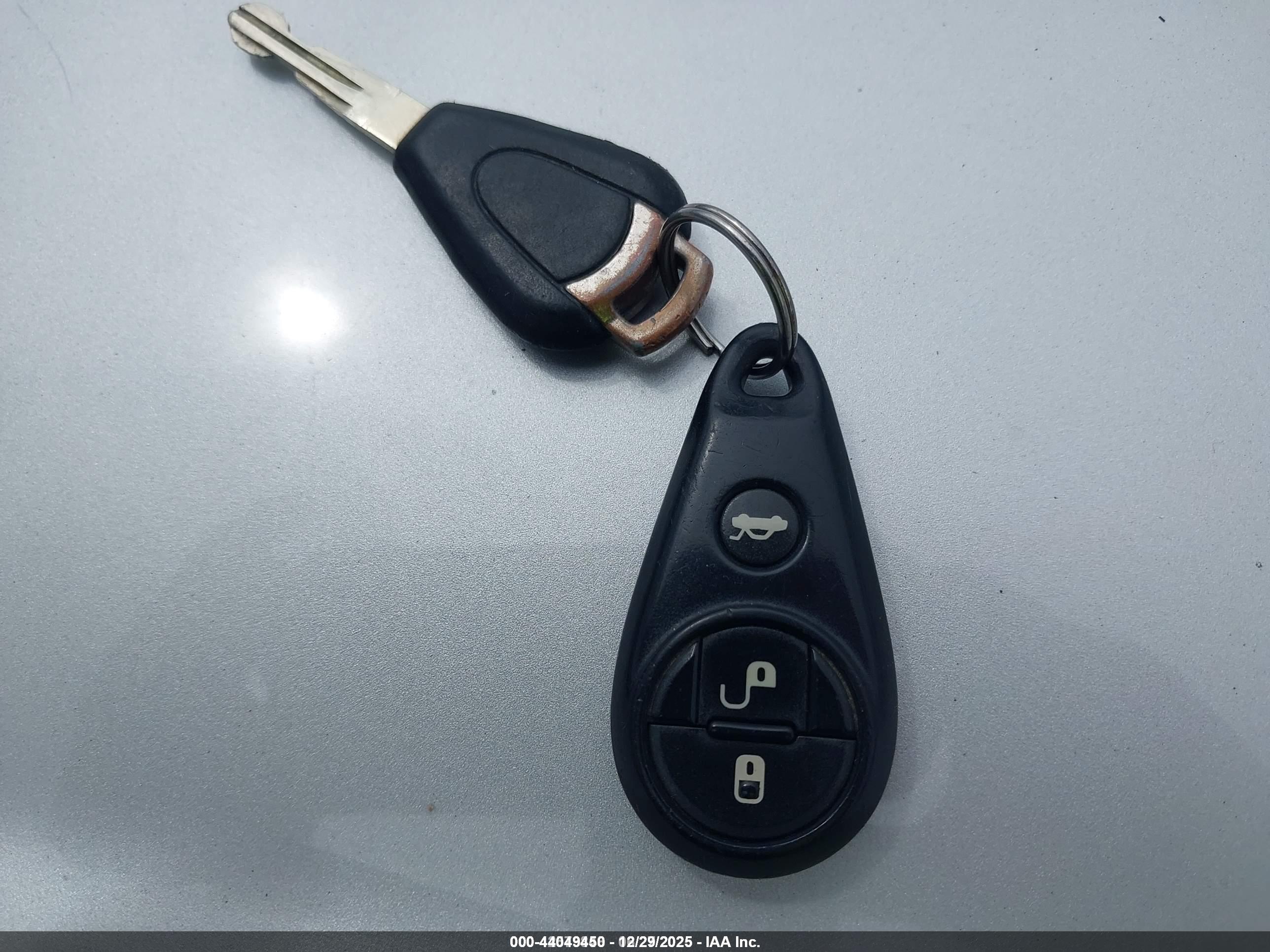 SUBARU OUTBACK image 11