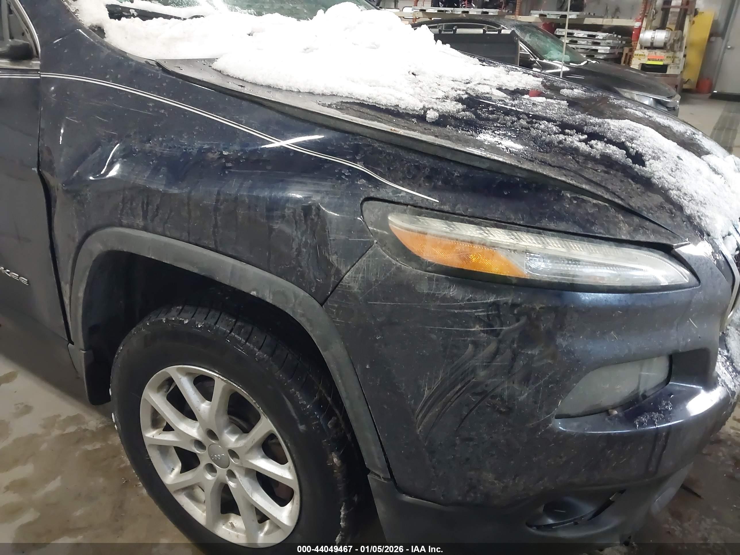 JEEP CHEROKEE image 6